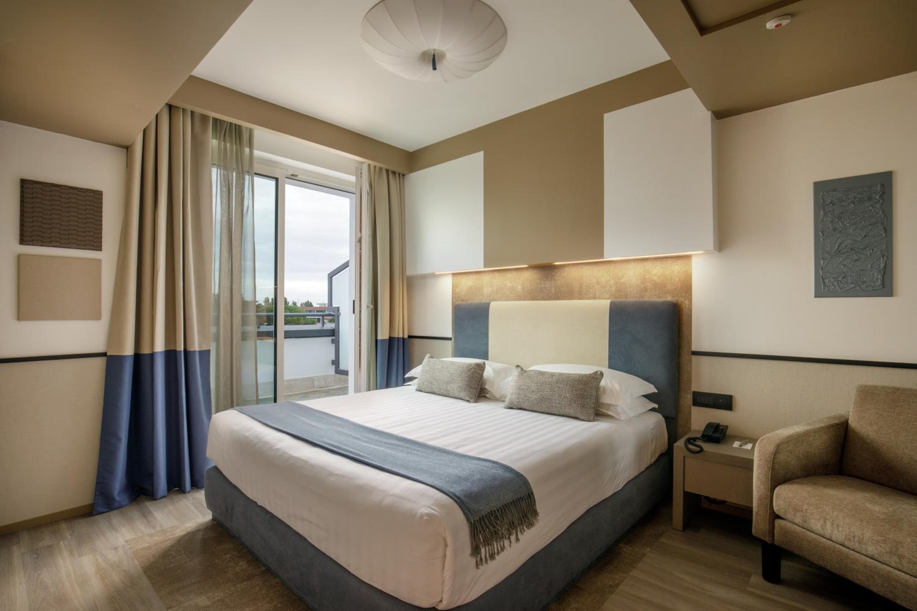 Hotel Domidea — 4