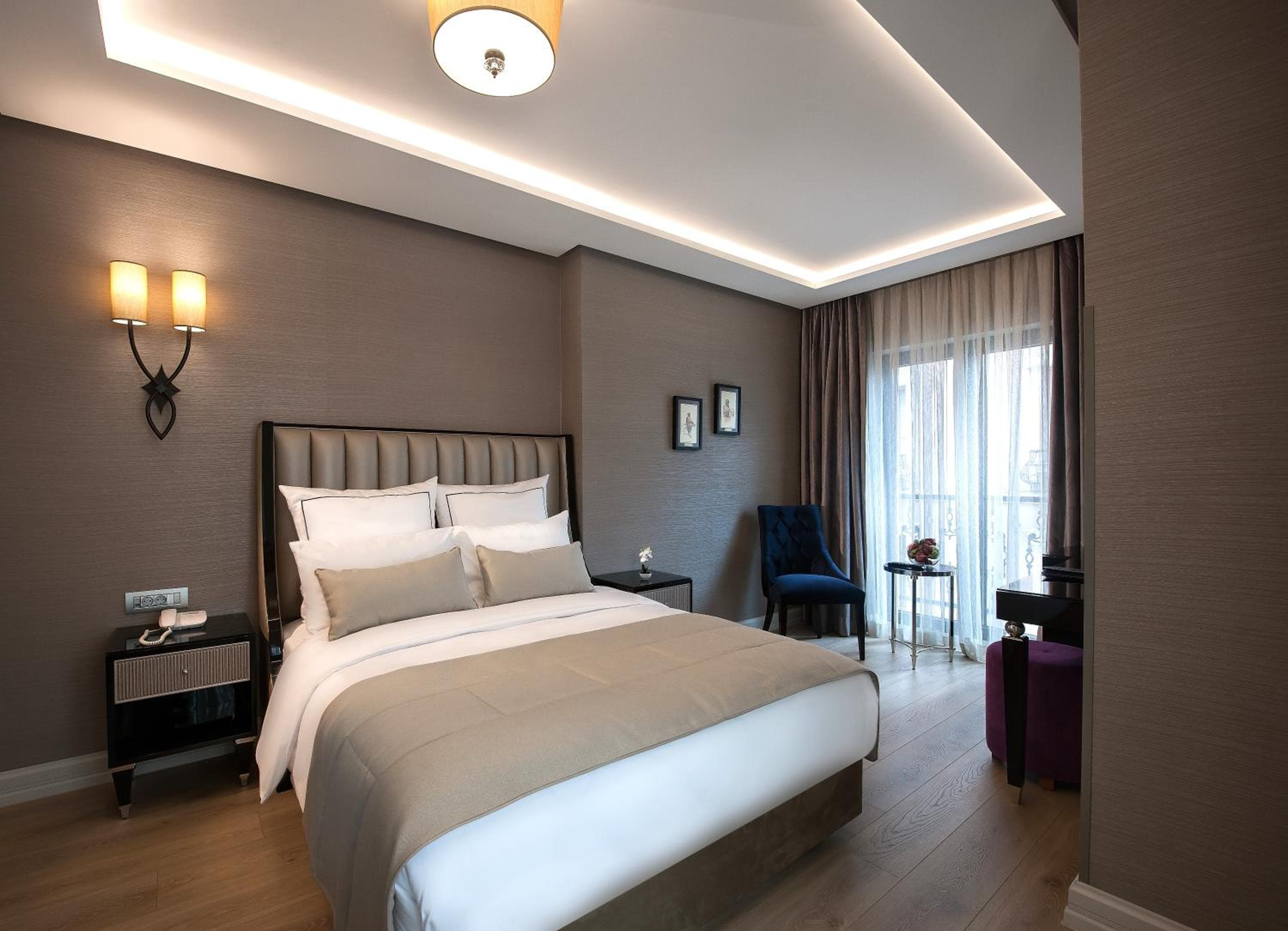 Le Petit Palace Hotel - Special Category — 18