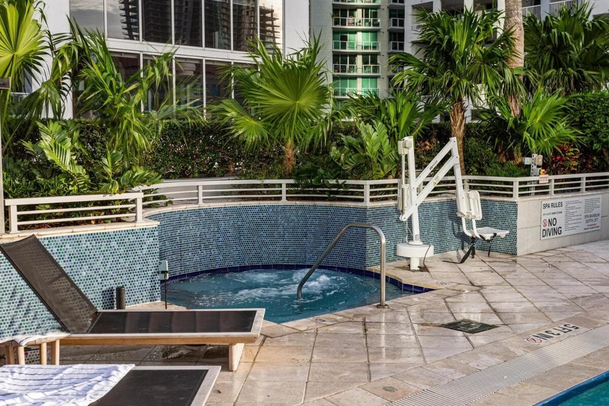 Lux Aka Brickell Condo — 28