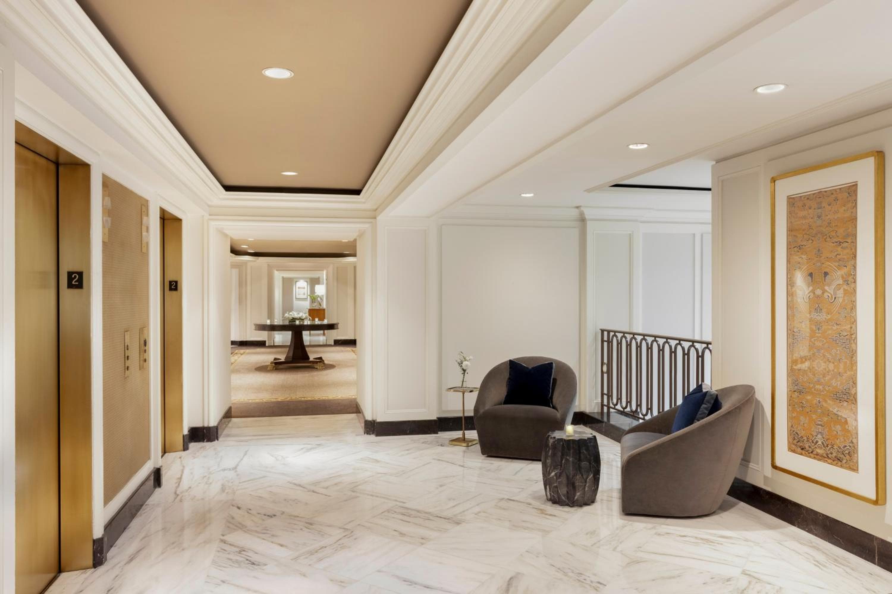 Omni Berkshire Place — 8