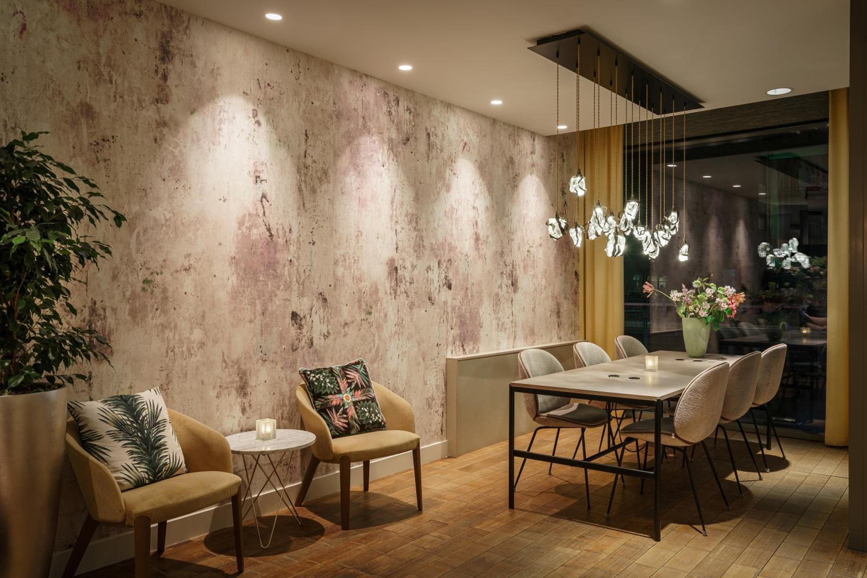 Monet Garden Hotel Amsterdam hotel, Valkenburgerstraat 76, Amsterdam, Netherlands — photo 16