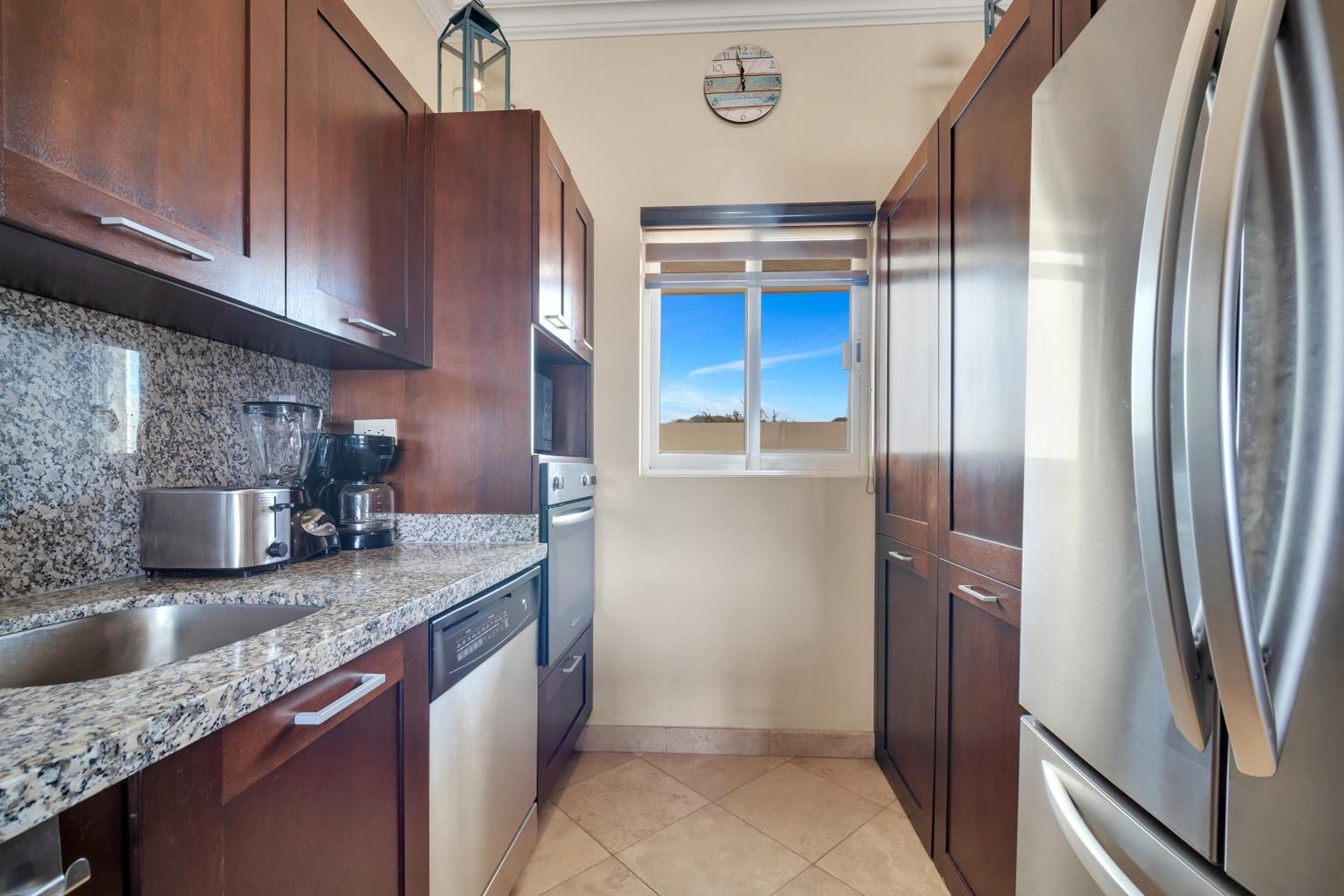 Relax in the Best Location Cabo San Lucas, Walk to the Beach — 23