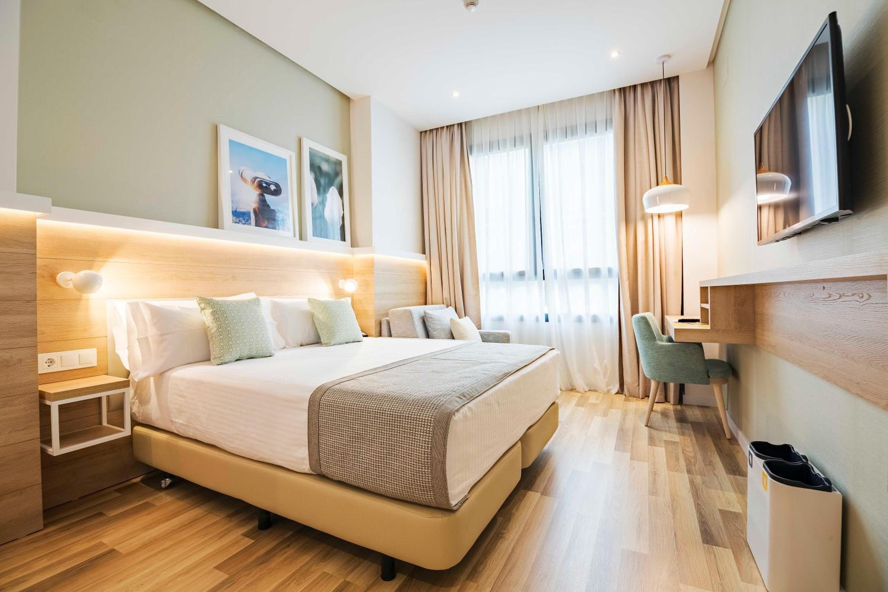Golden Hotel Barcelona — 9