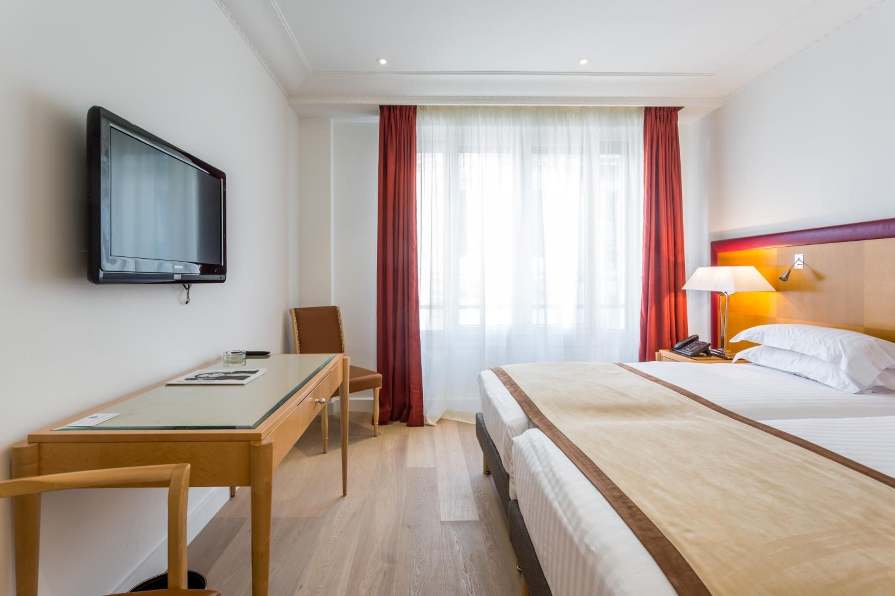 Hotel De Castiglione — 19