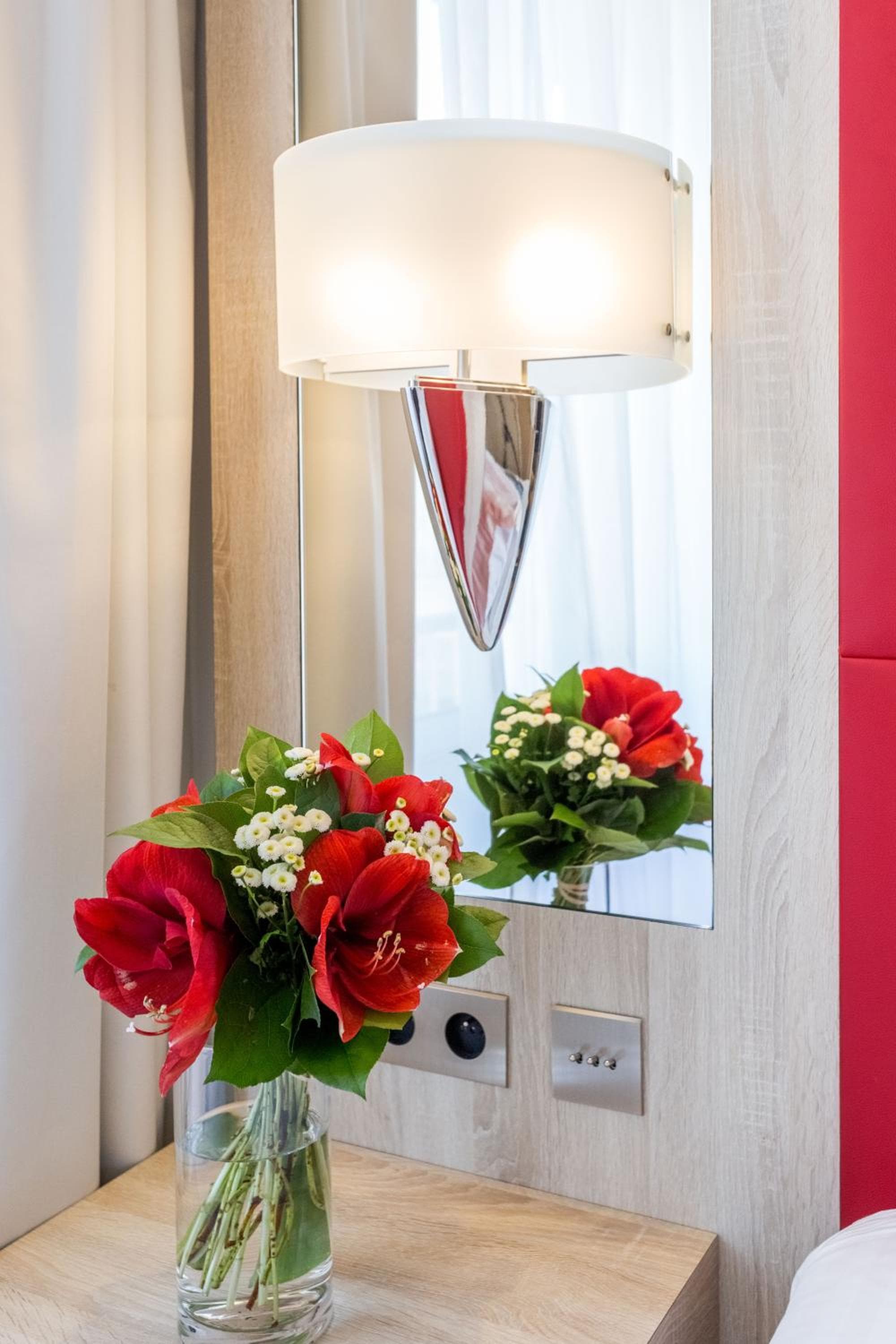 Hotel De Castiglione — 30