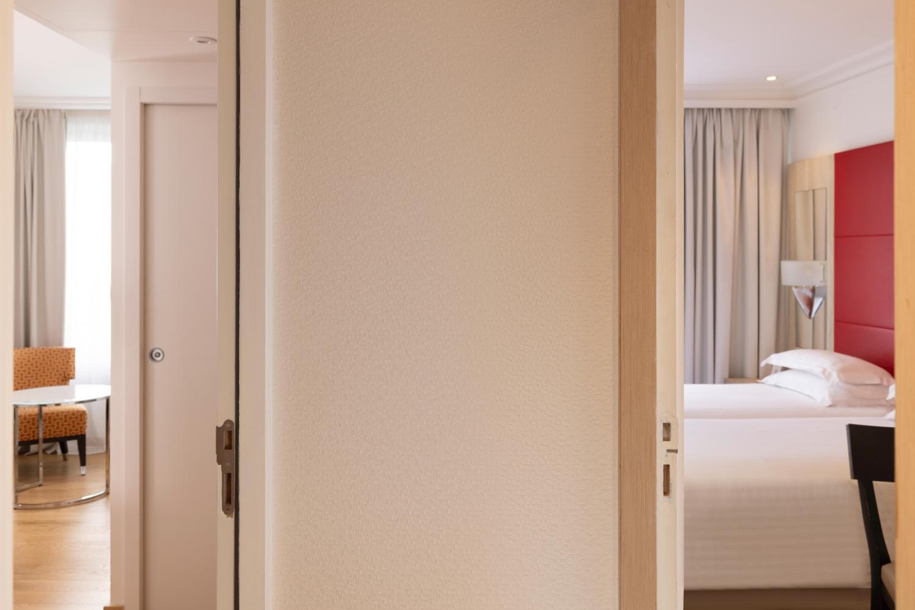 Hotel De Castiglione — 29