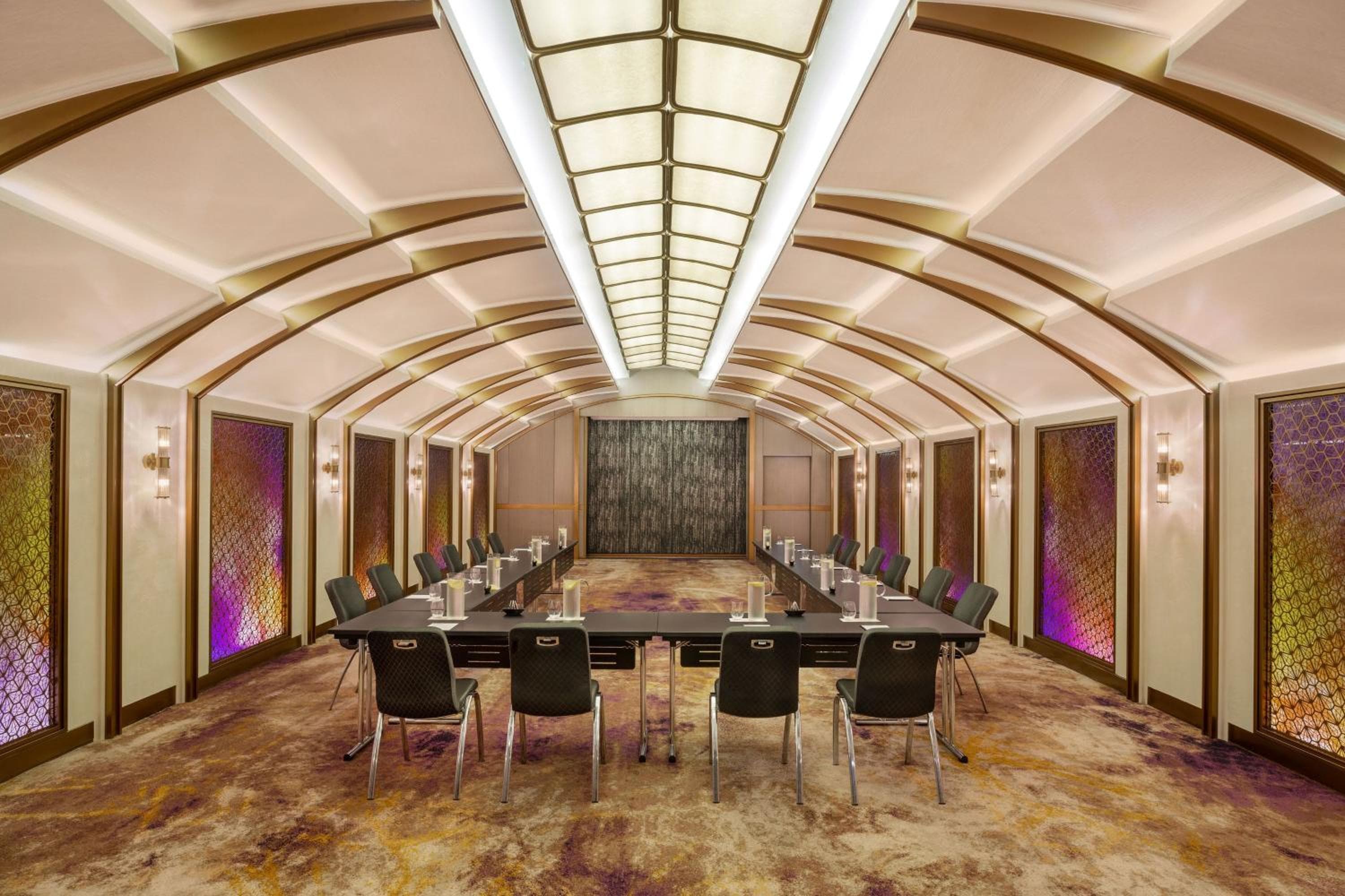 W Bangkok Hotel — 13