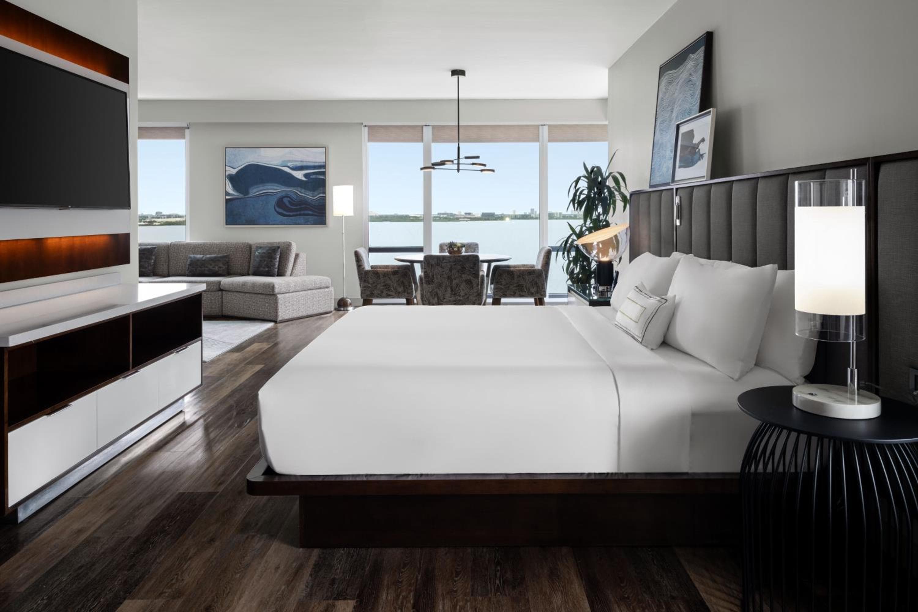 The CURRENT Hotel, Autograph Collection — 15