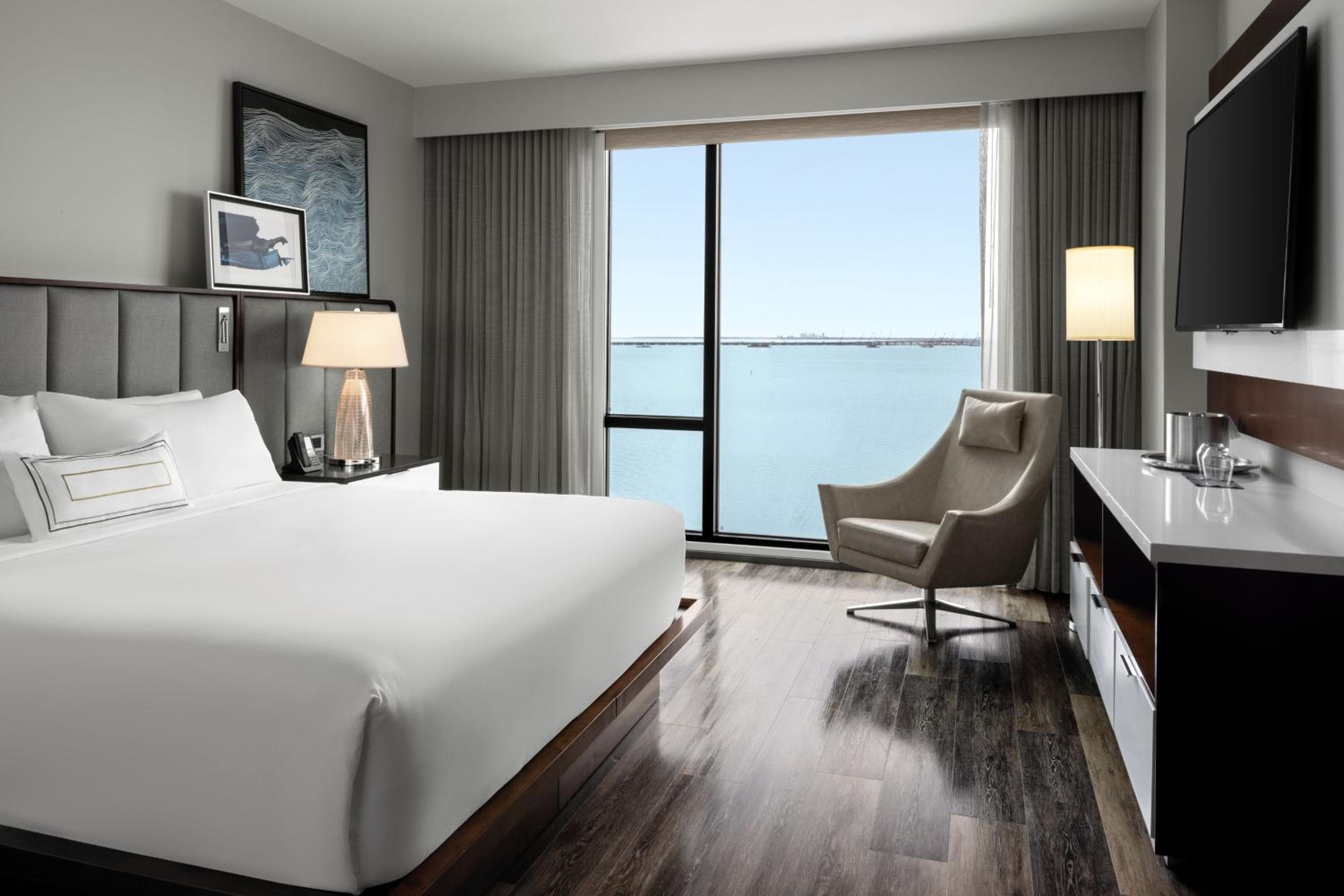 The CURRENT Hotel, Autograph Collection — 16