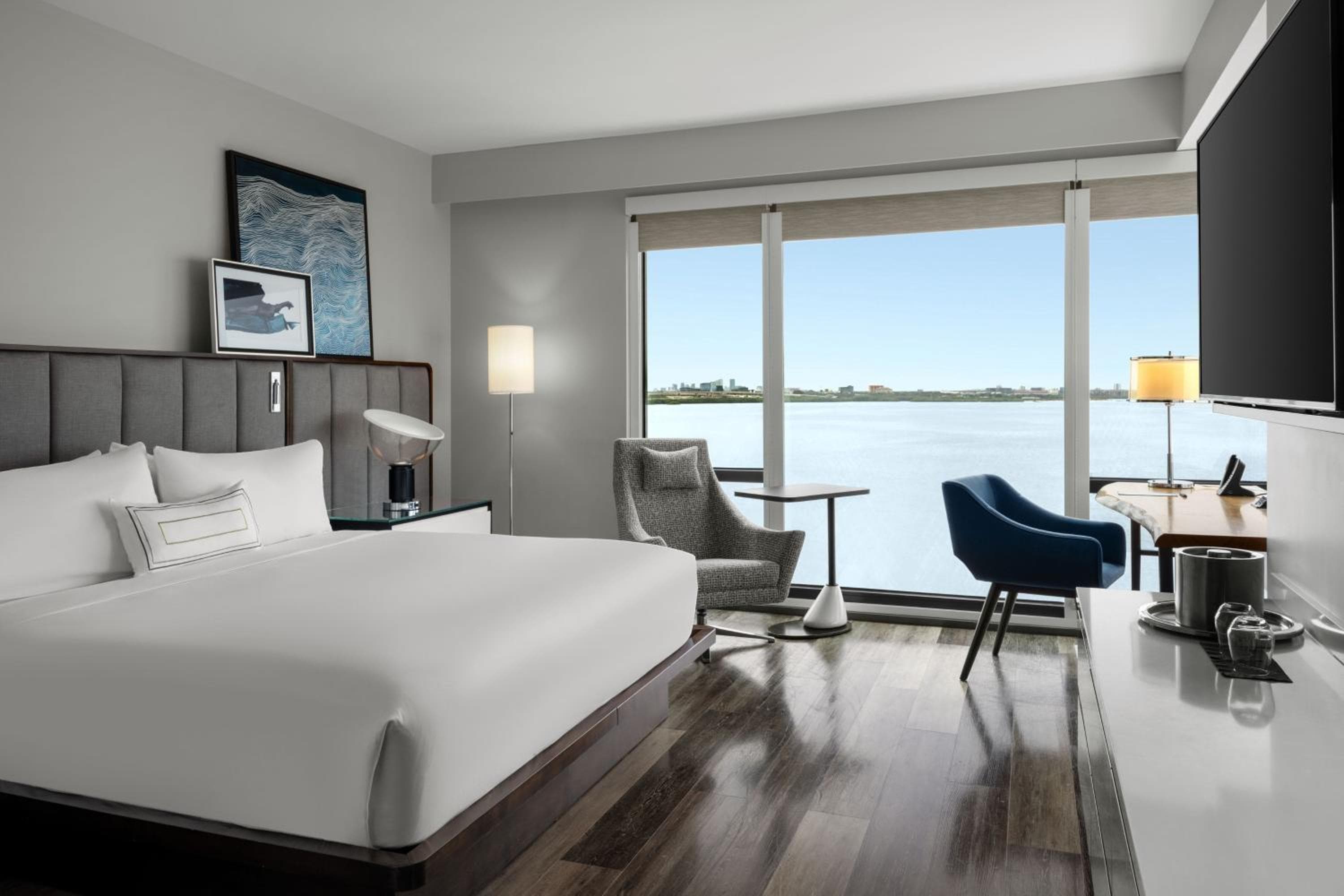 The CURRENT Hotel, Autograph Collection — 7