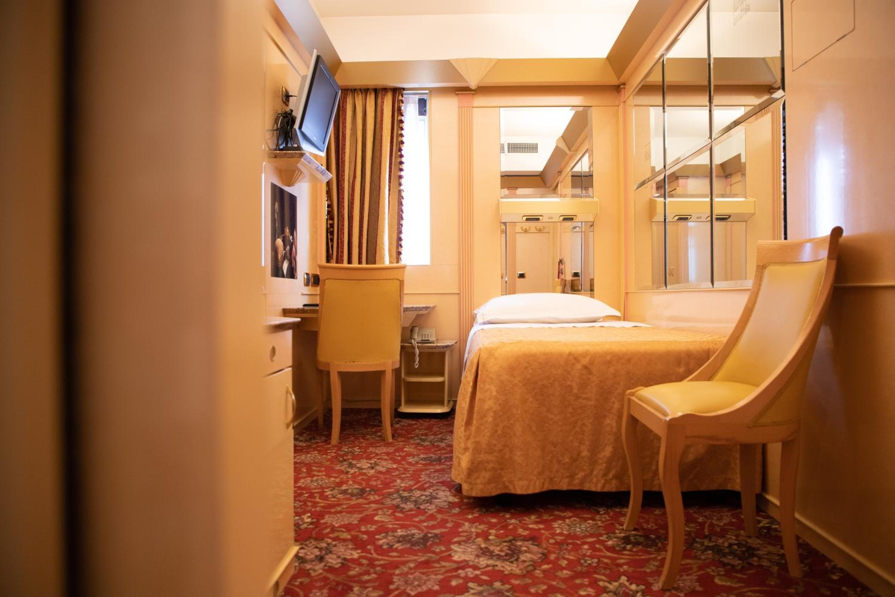 Hotel Wagner — 12
