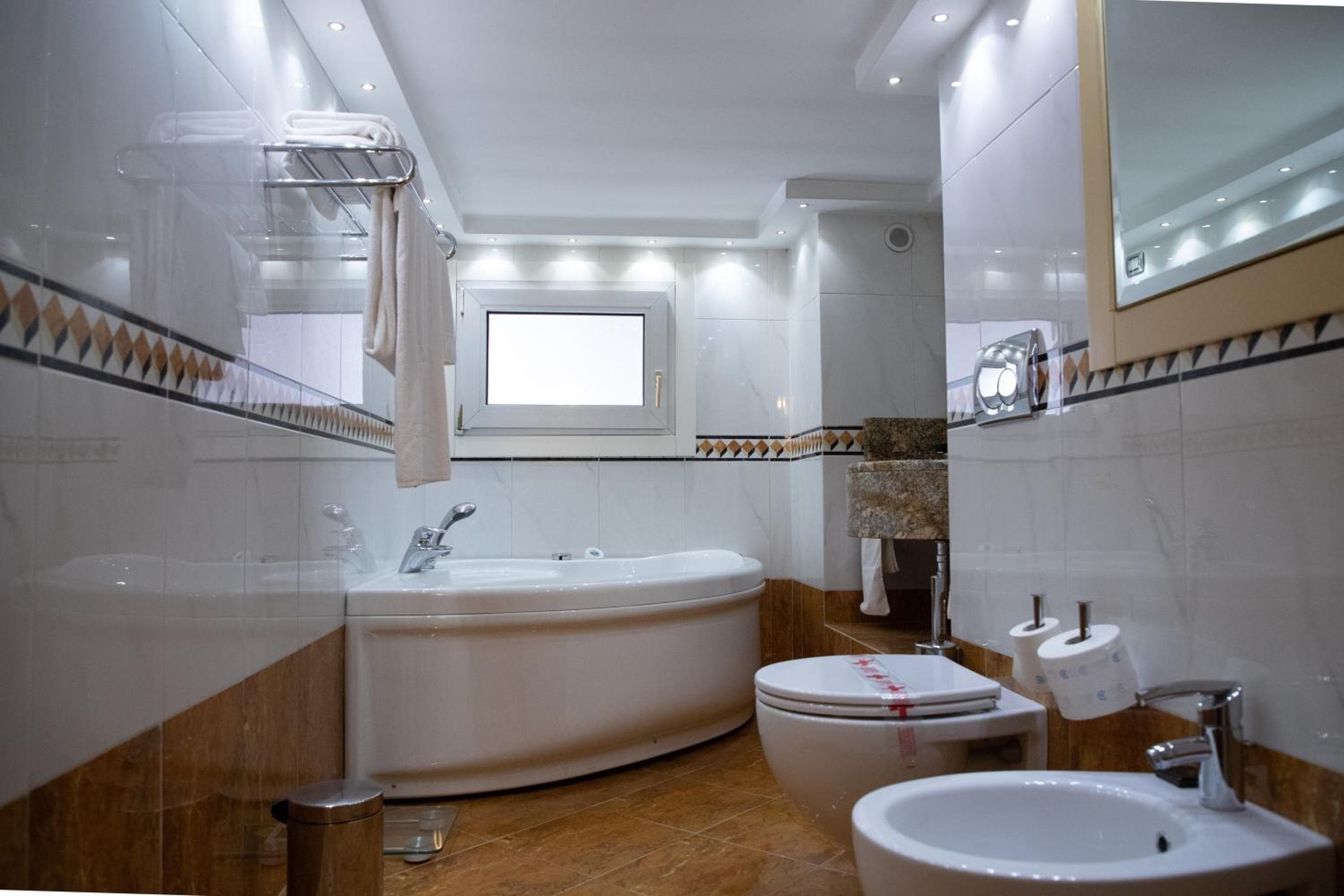 Hotel Wagner — 5