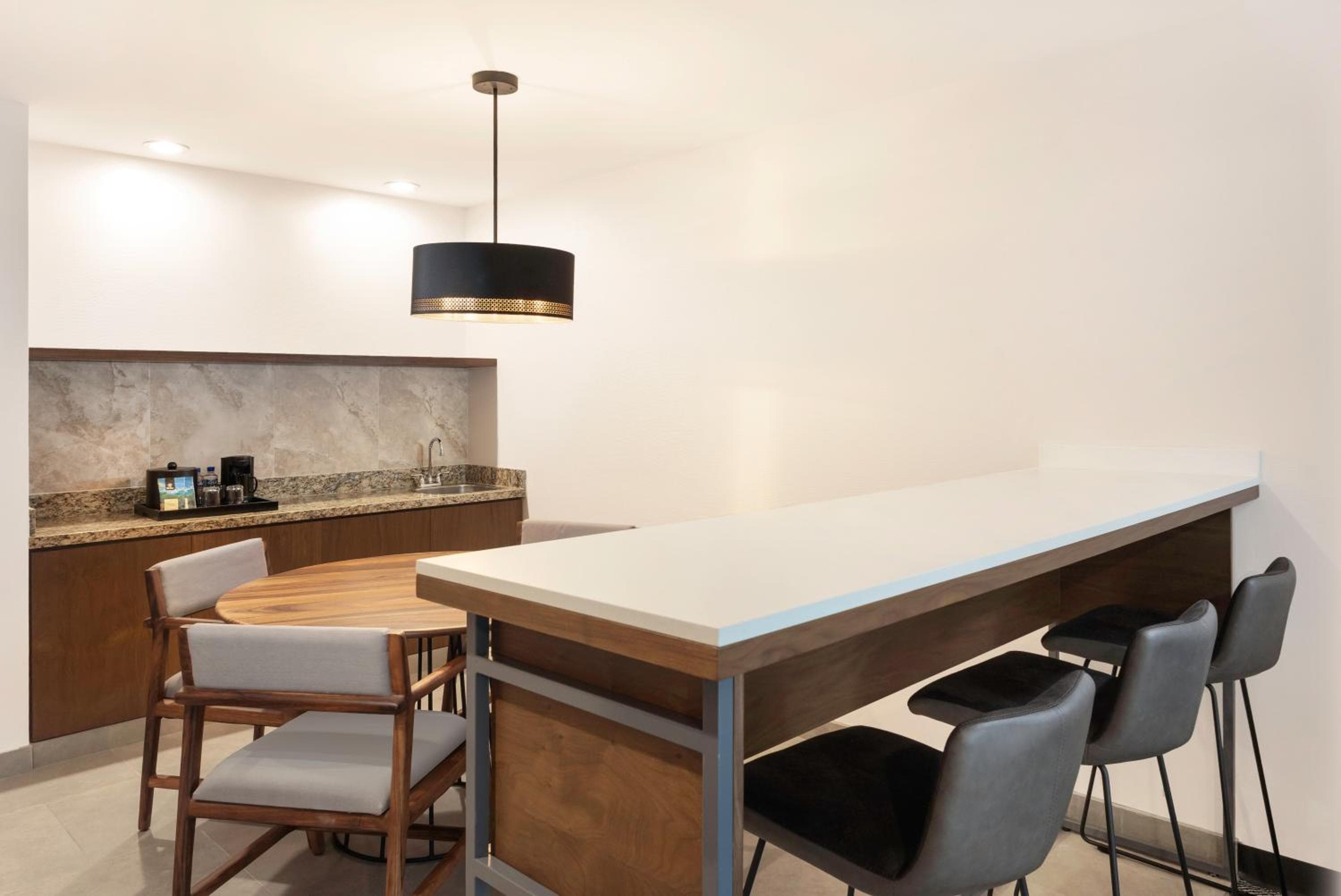 Courtyard by Marriott Mexico City Airport hotel, Sinaloa 31, Penon de los Banos, Mexico City, Mexico — photo 36