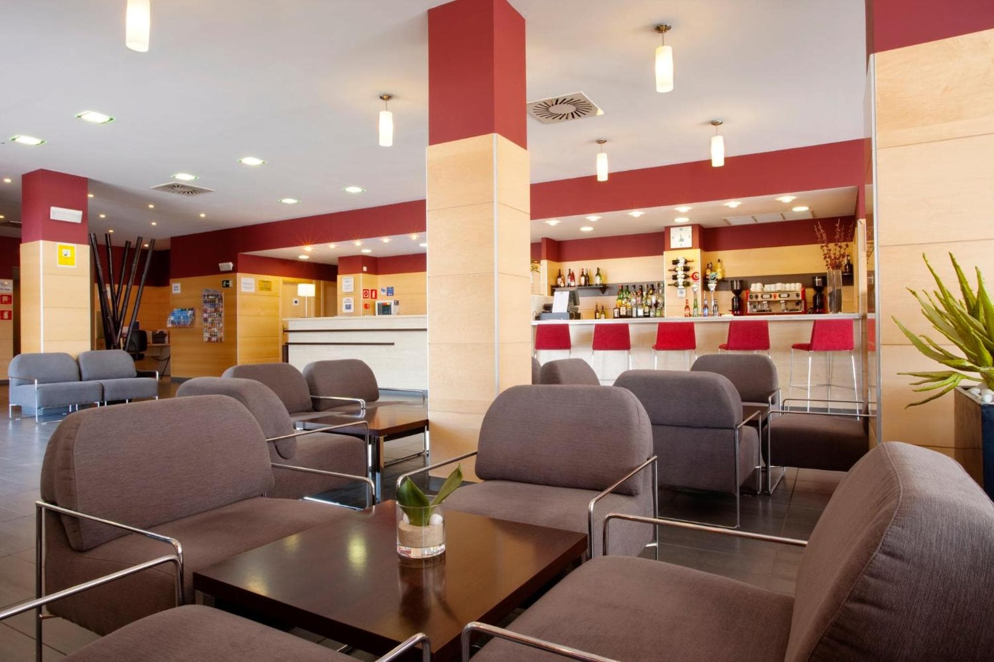 Holiday Inn Express Málaga Airport by IHG — 5