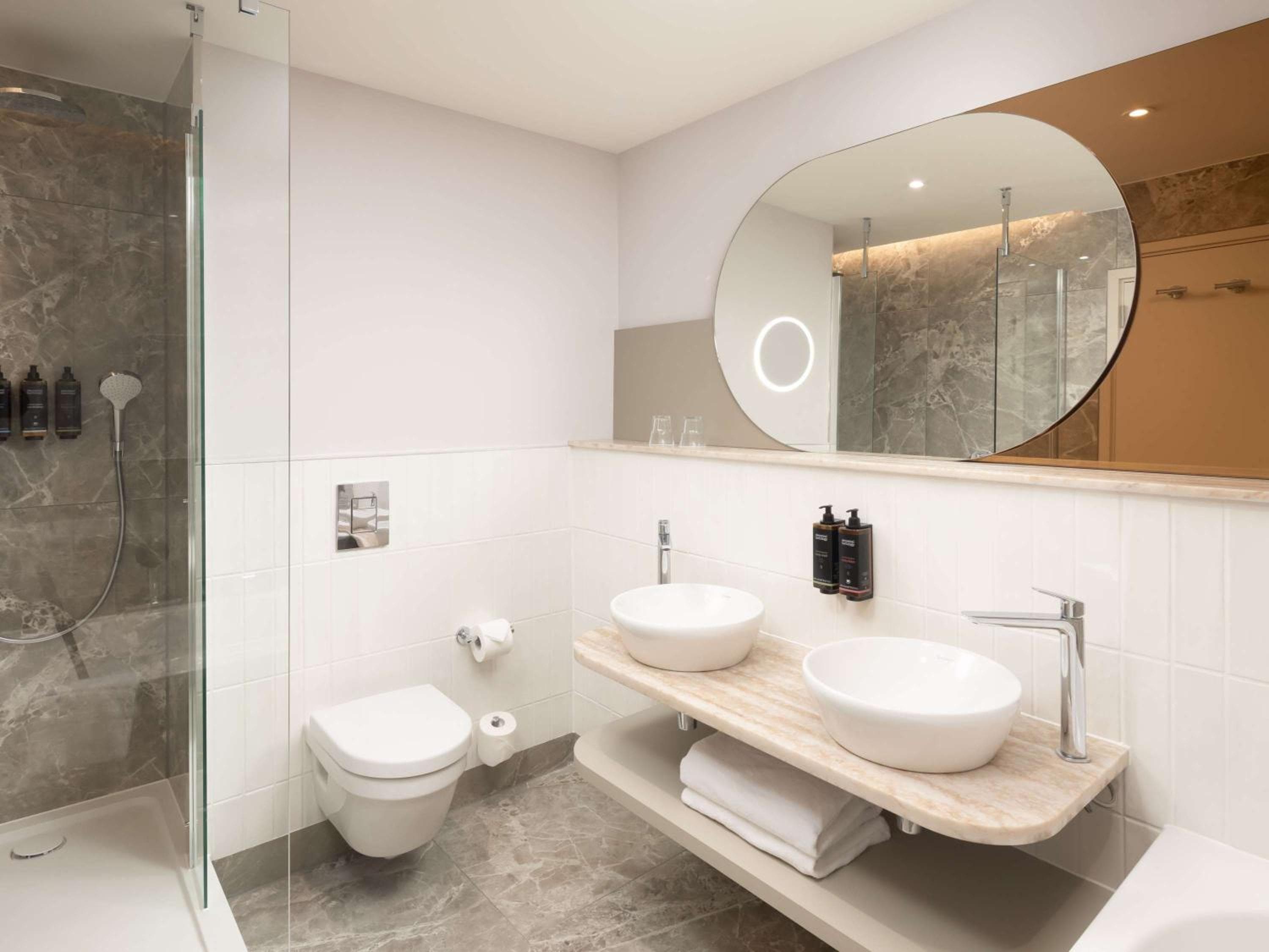 Mercure London Earls Court — 8
