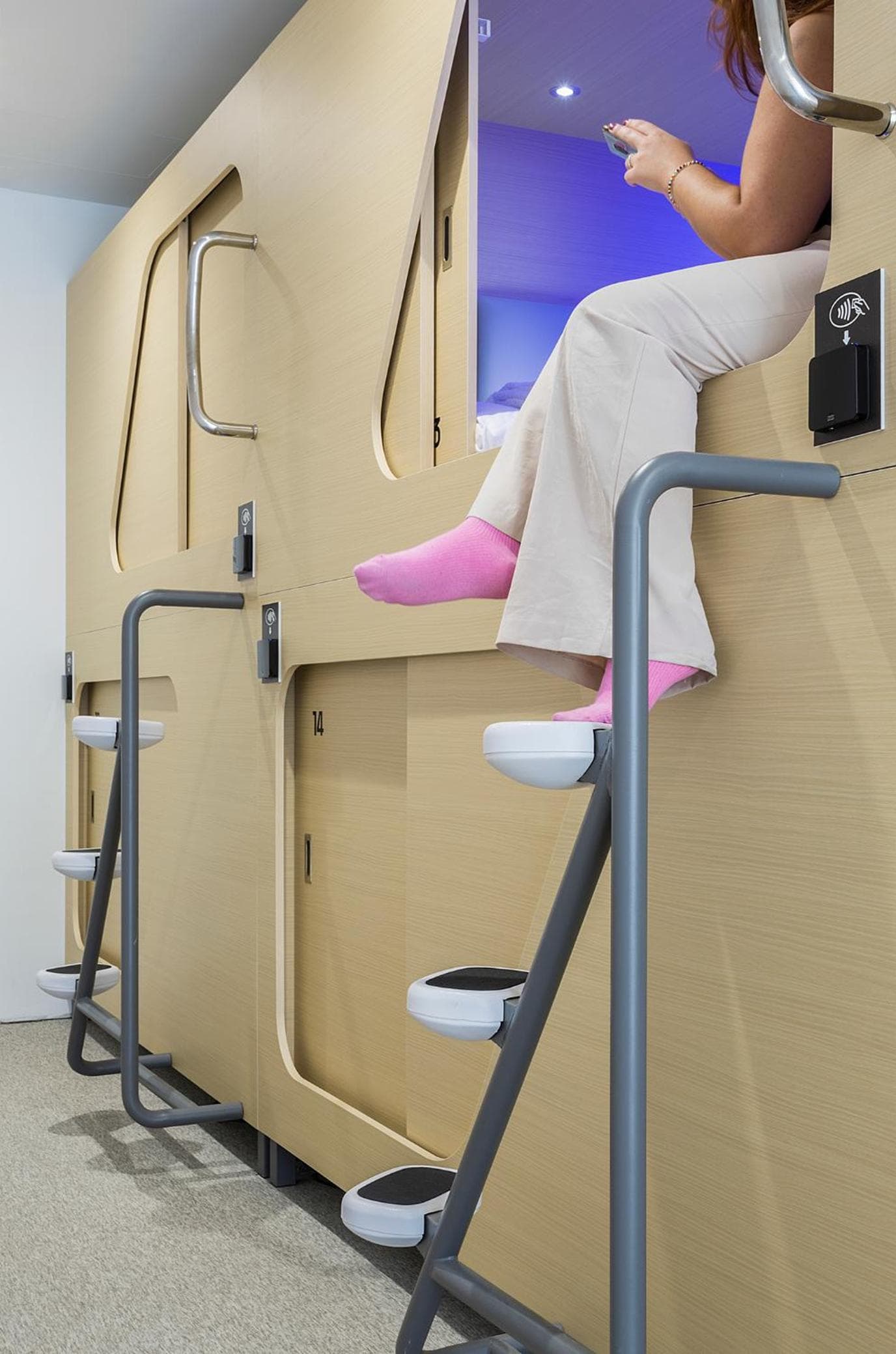 Urban Cube Hostel Sevilla — 25