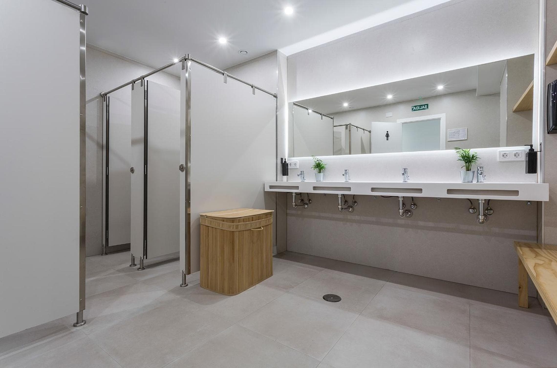 Urban Cube Hostel Sevilla — 27