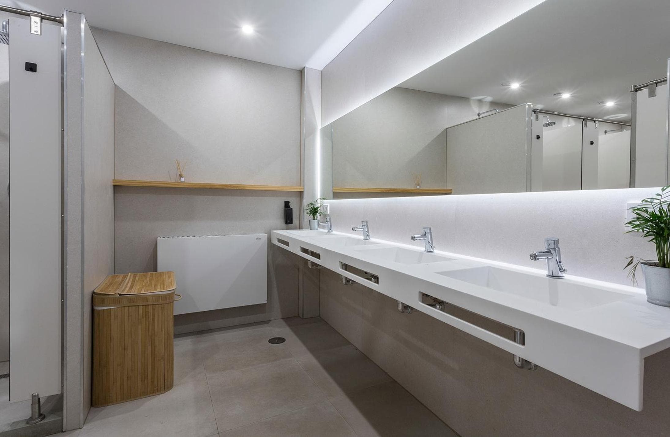 Urban Cube Hostel Sevilla — 30