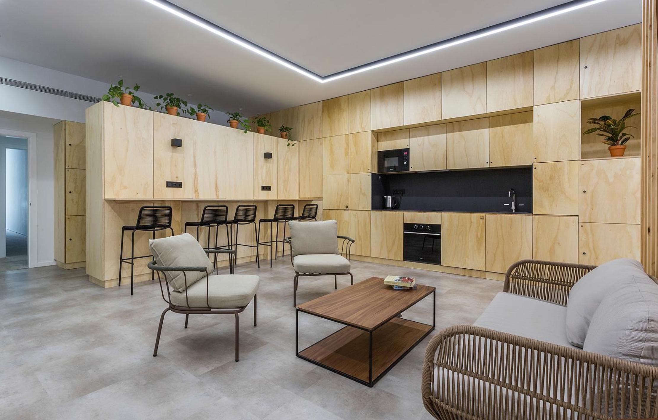 Urban Cube Hostel Sevilla — 4