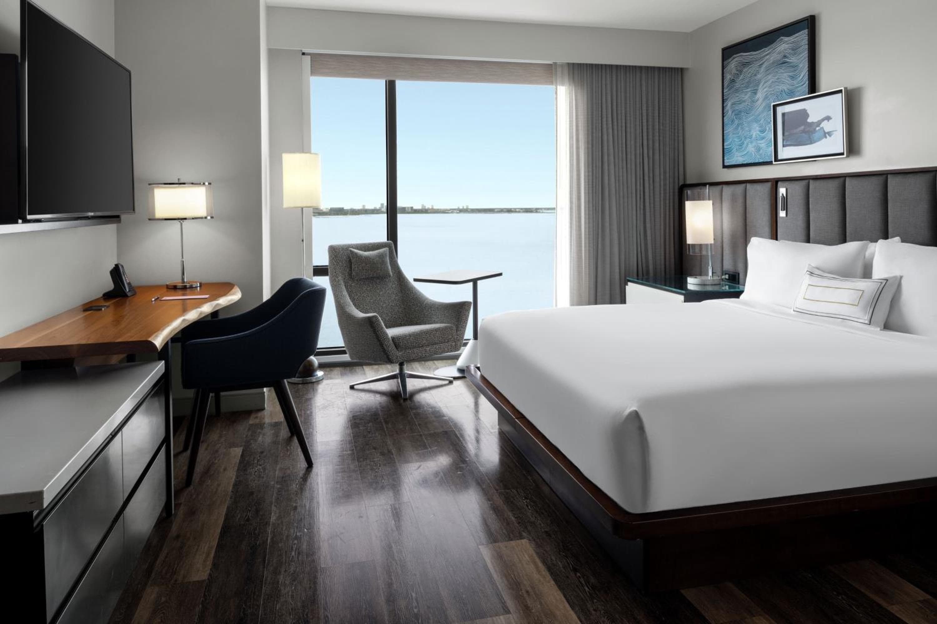 The CURRENT Hotel, Autograph Collection — 6