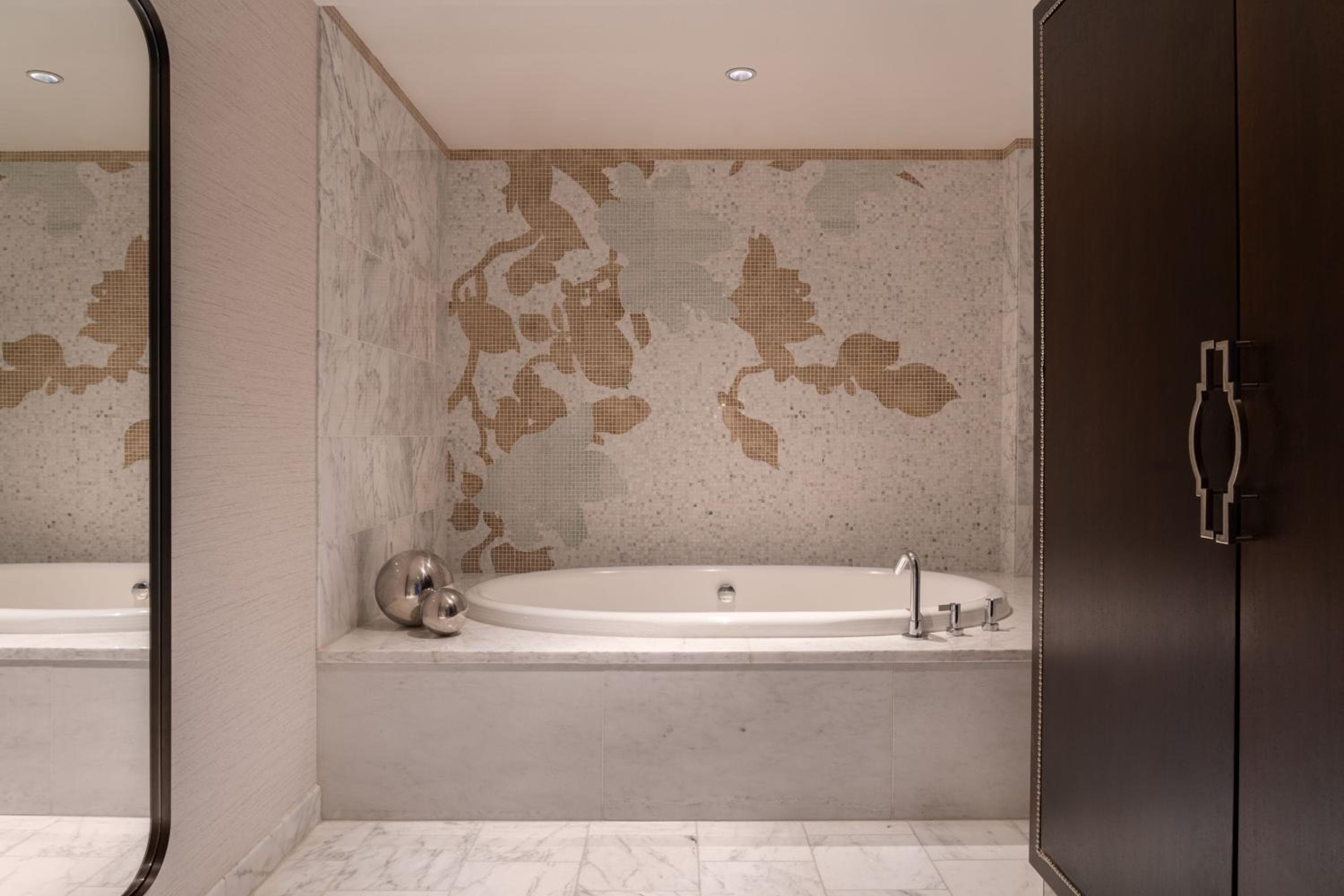 JW Marriott Los Angeles L.A. LIVE — 26