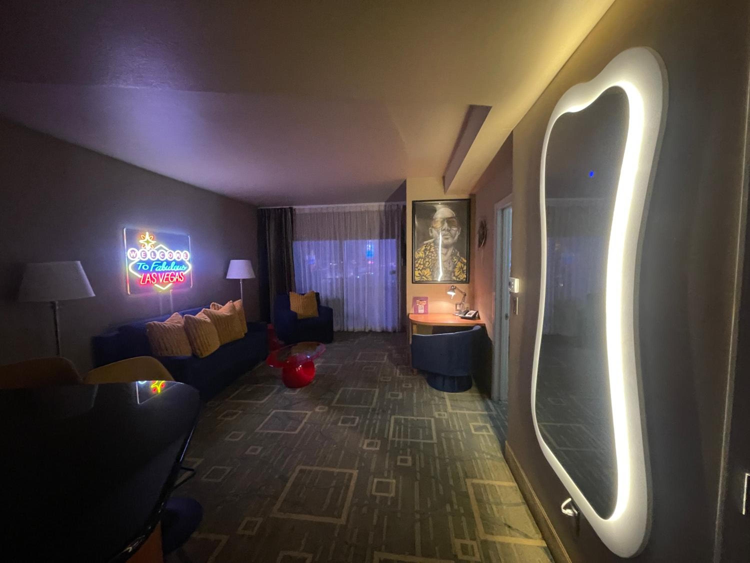 SPHERE IN 4K - Vintage Vegas Condo with Sphere and Strip Views! — 13