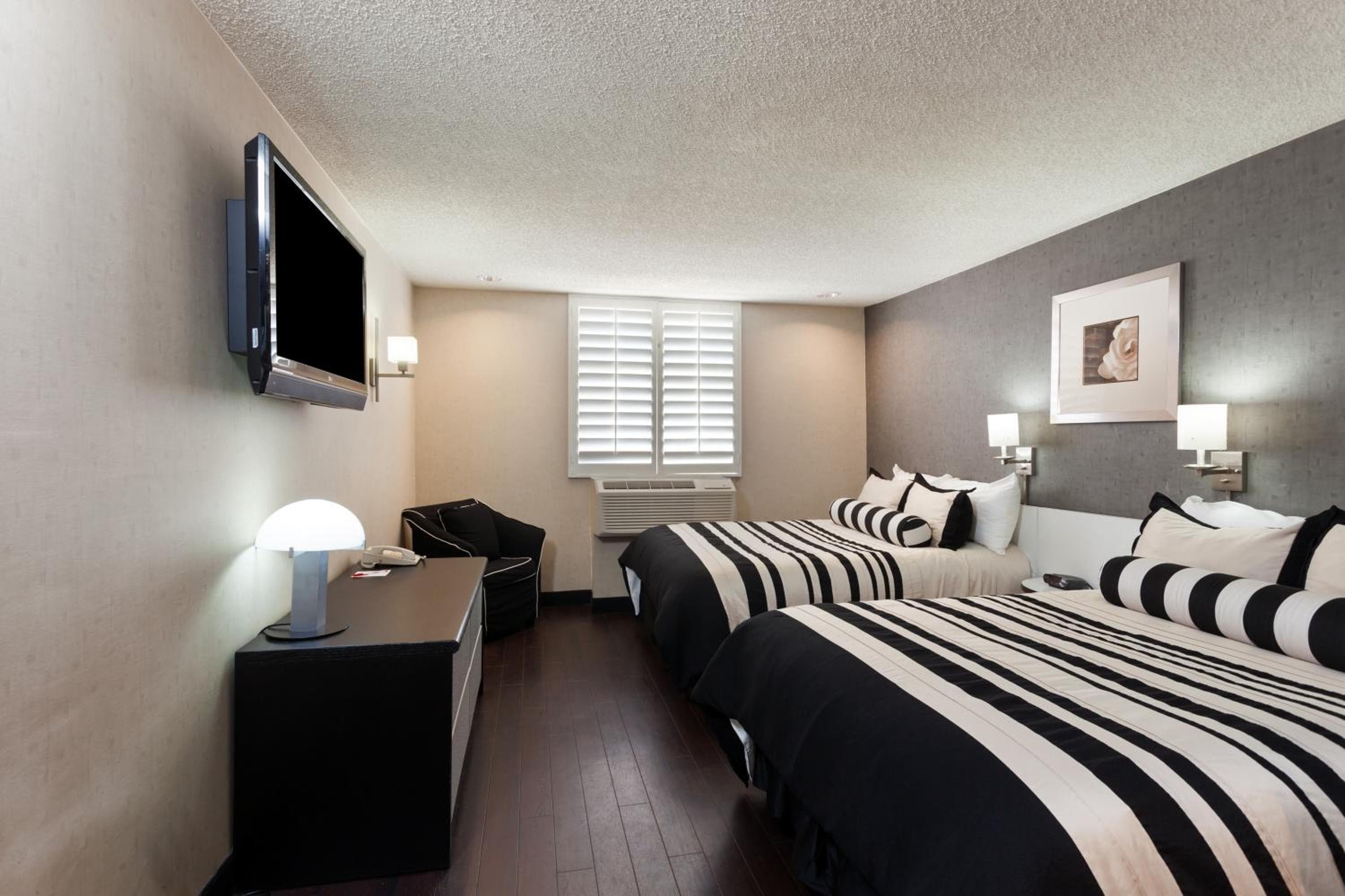Ramada Plaza by Wyndham West Hollywood Hotel & Suites — 5