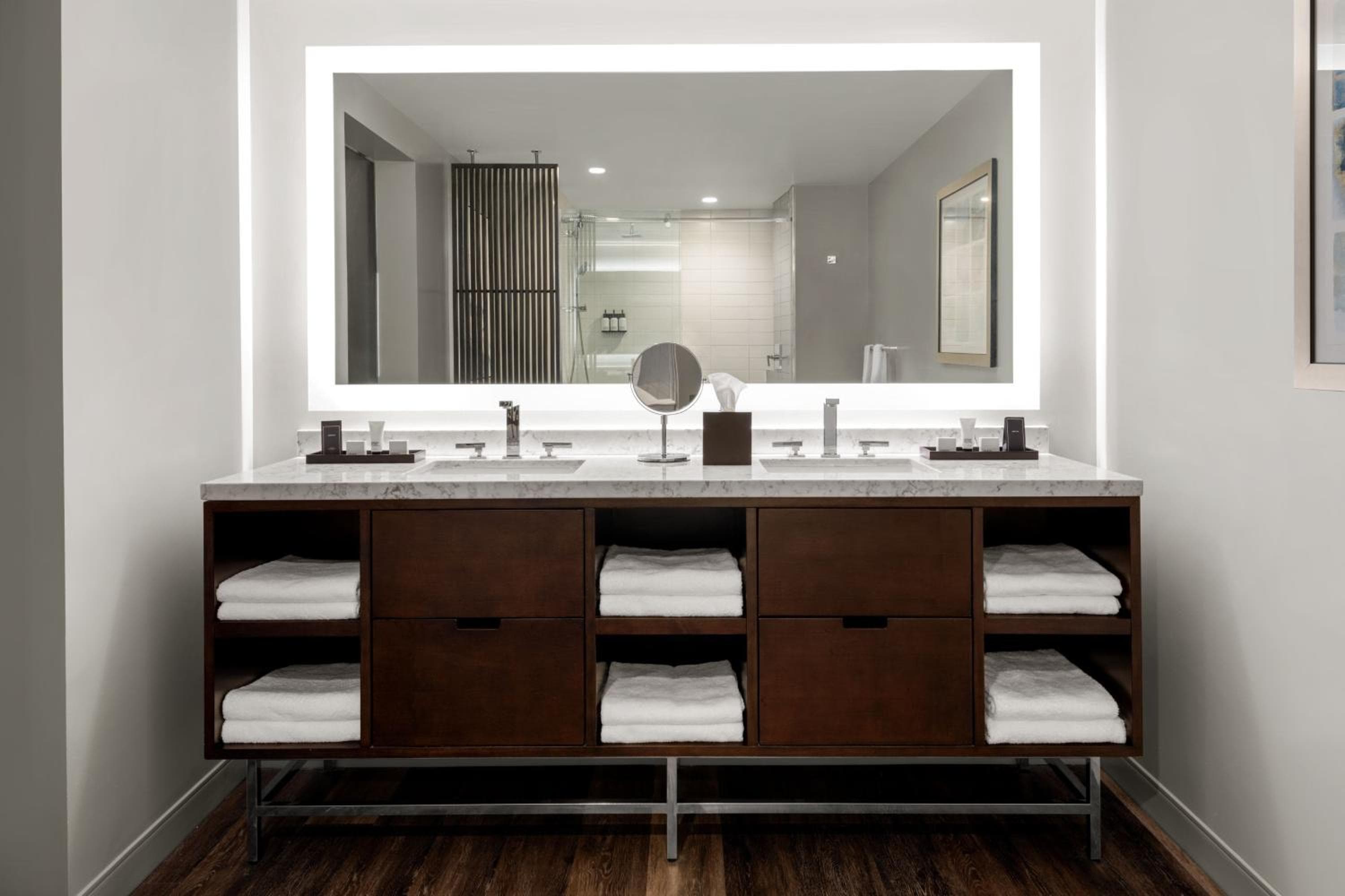 The CURRENT Hotel, Autograph Collection — 21