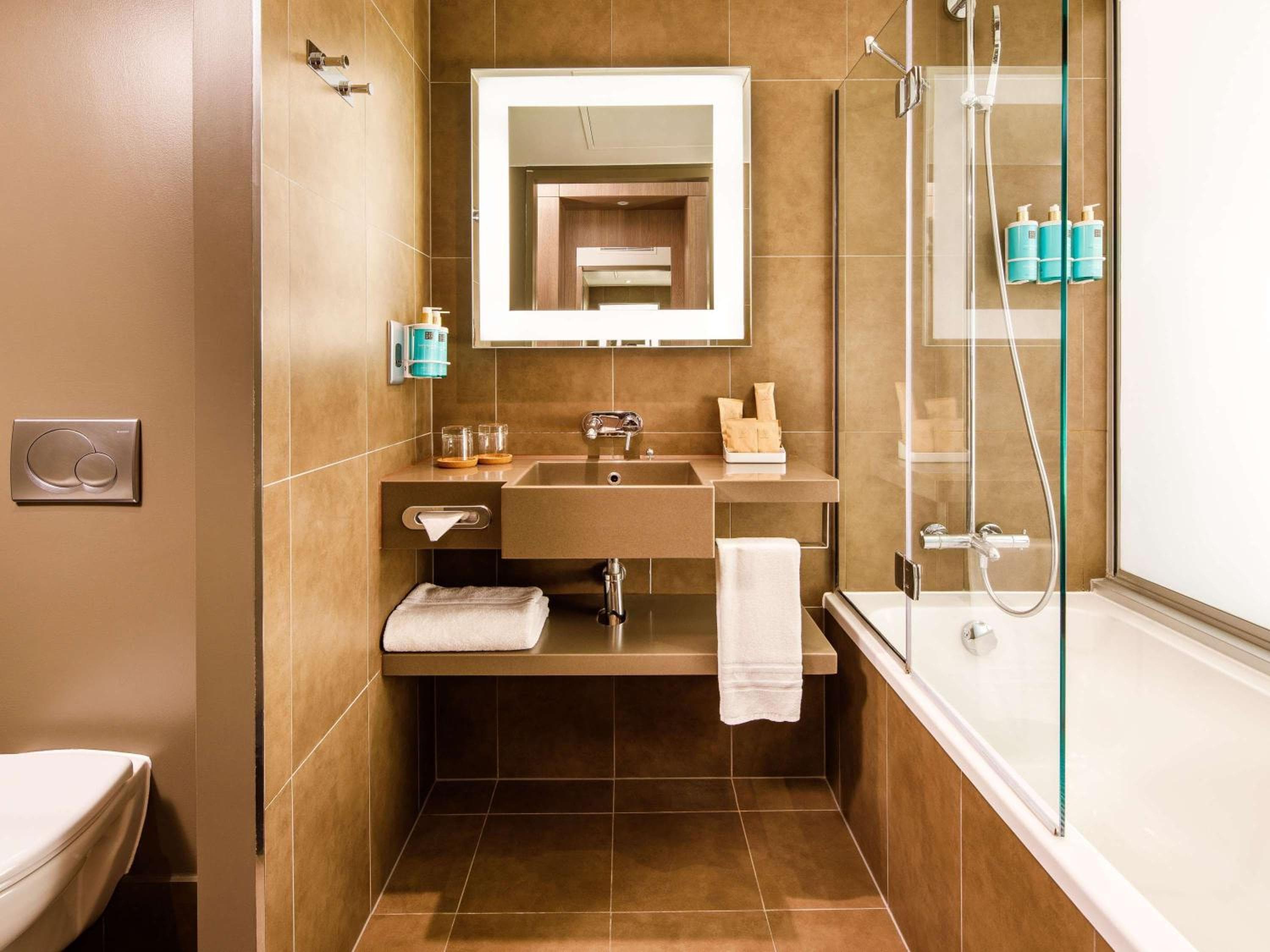 Novotel London Bridge — 10