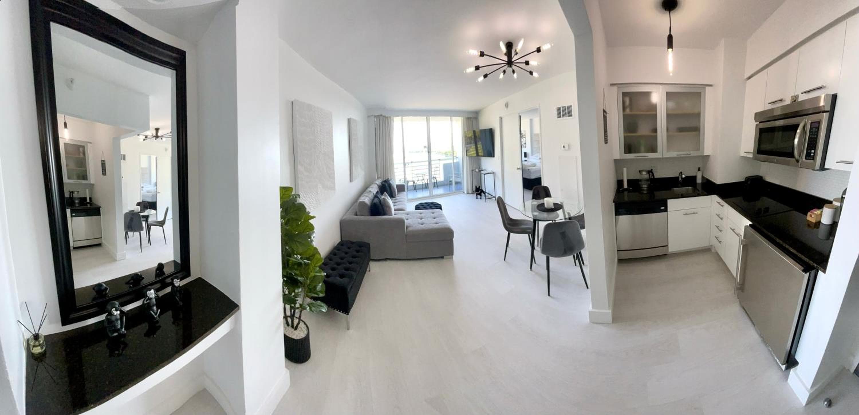 Condo, Breathtaking Water views, King Suite, Hilton Property — 22