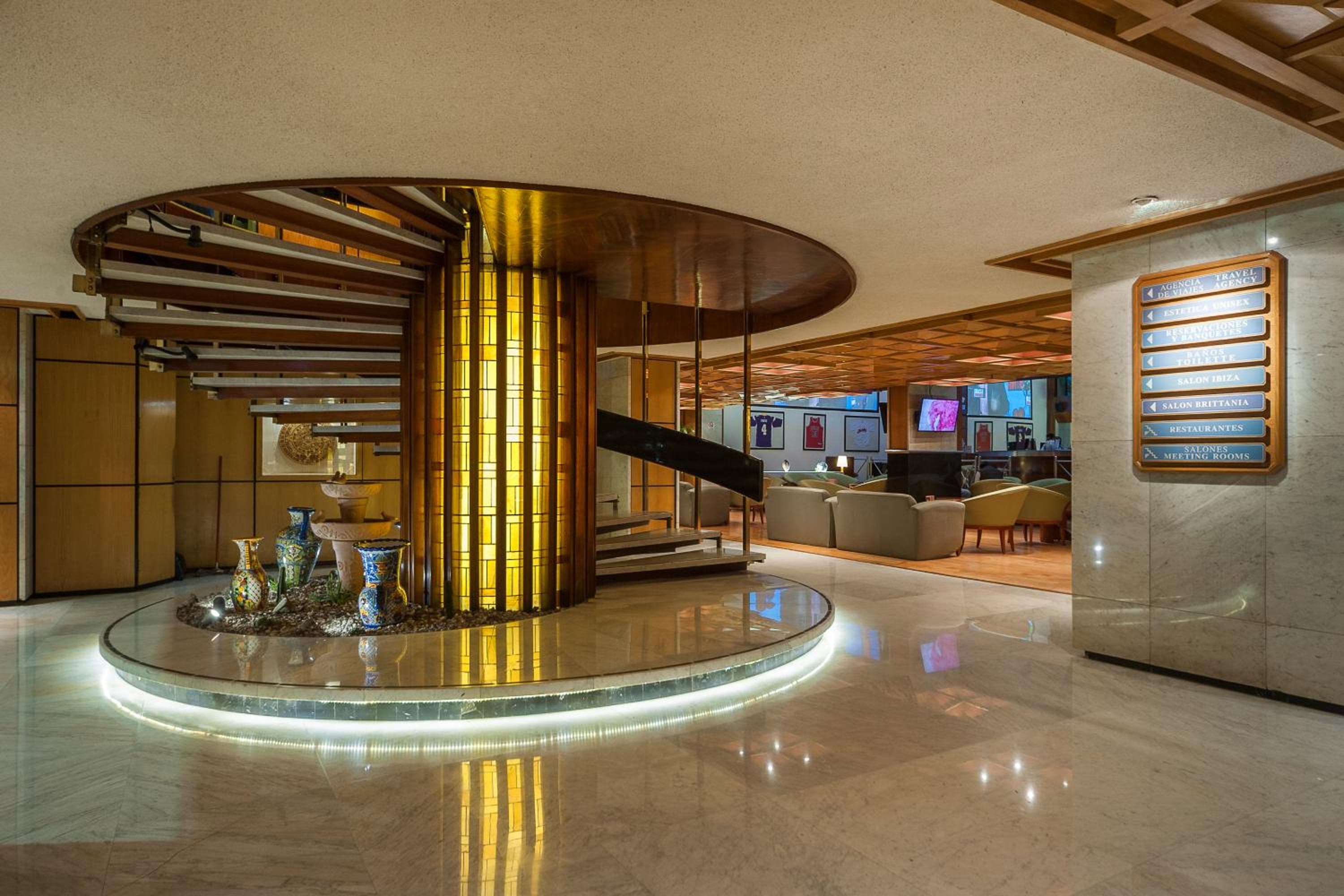 Hotel Casa Blanca — 11