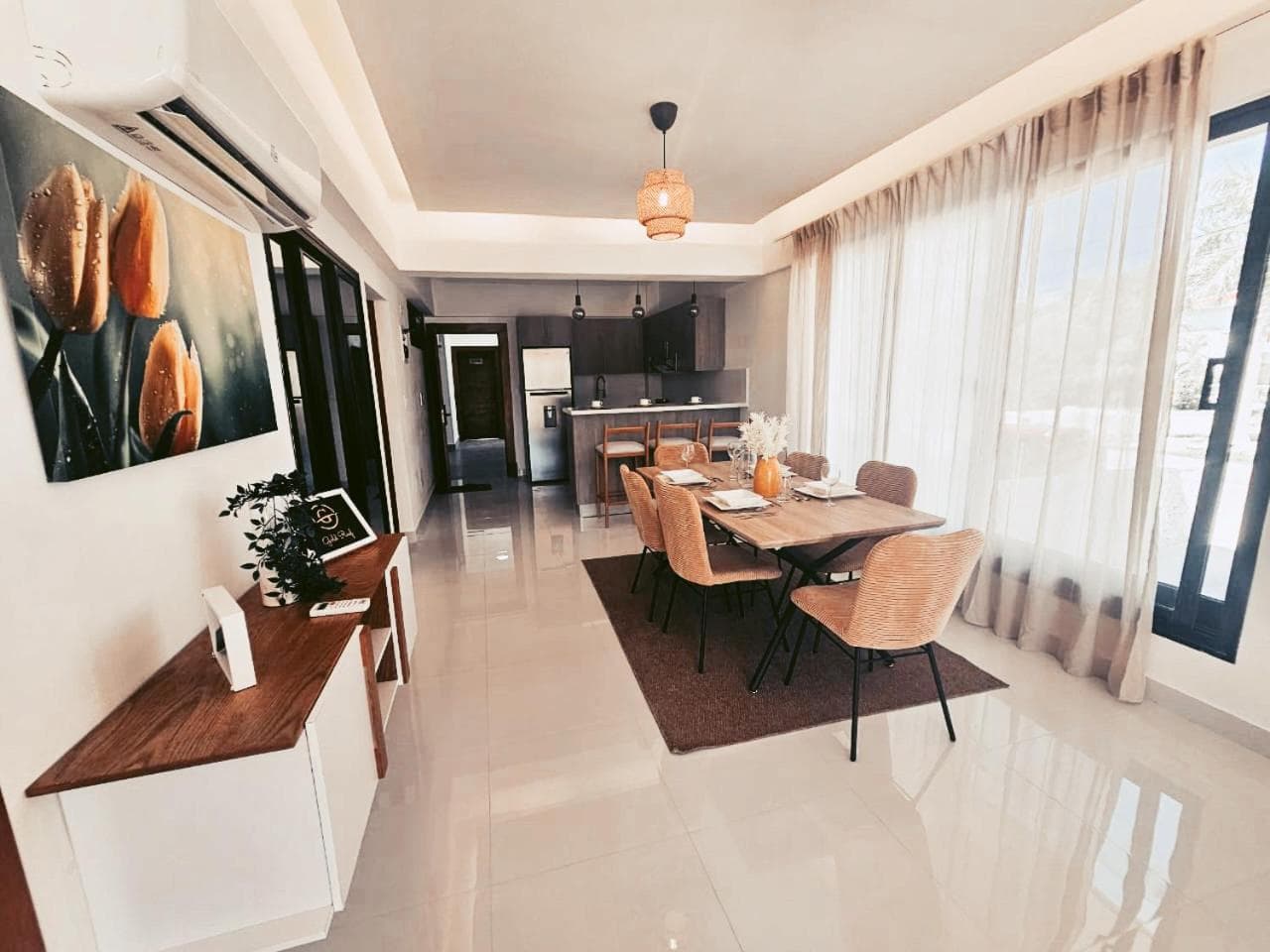 Gold Reef 101 - Exclusiv 2 BR mit Pool, Beach Shuttle und Tiefgarage — 1