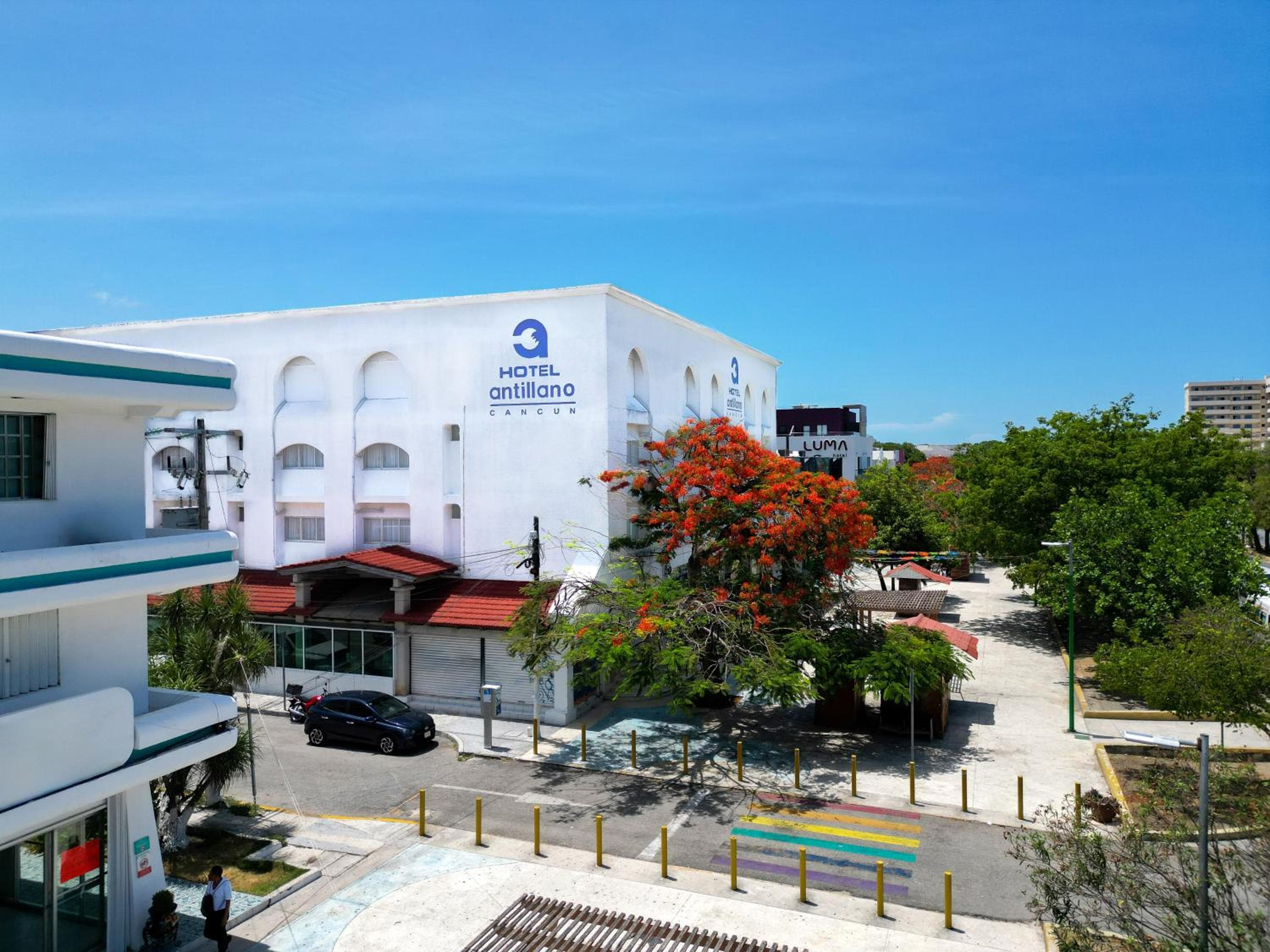 Hotel Antillano — 1