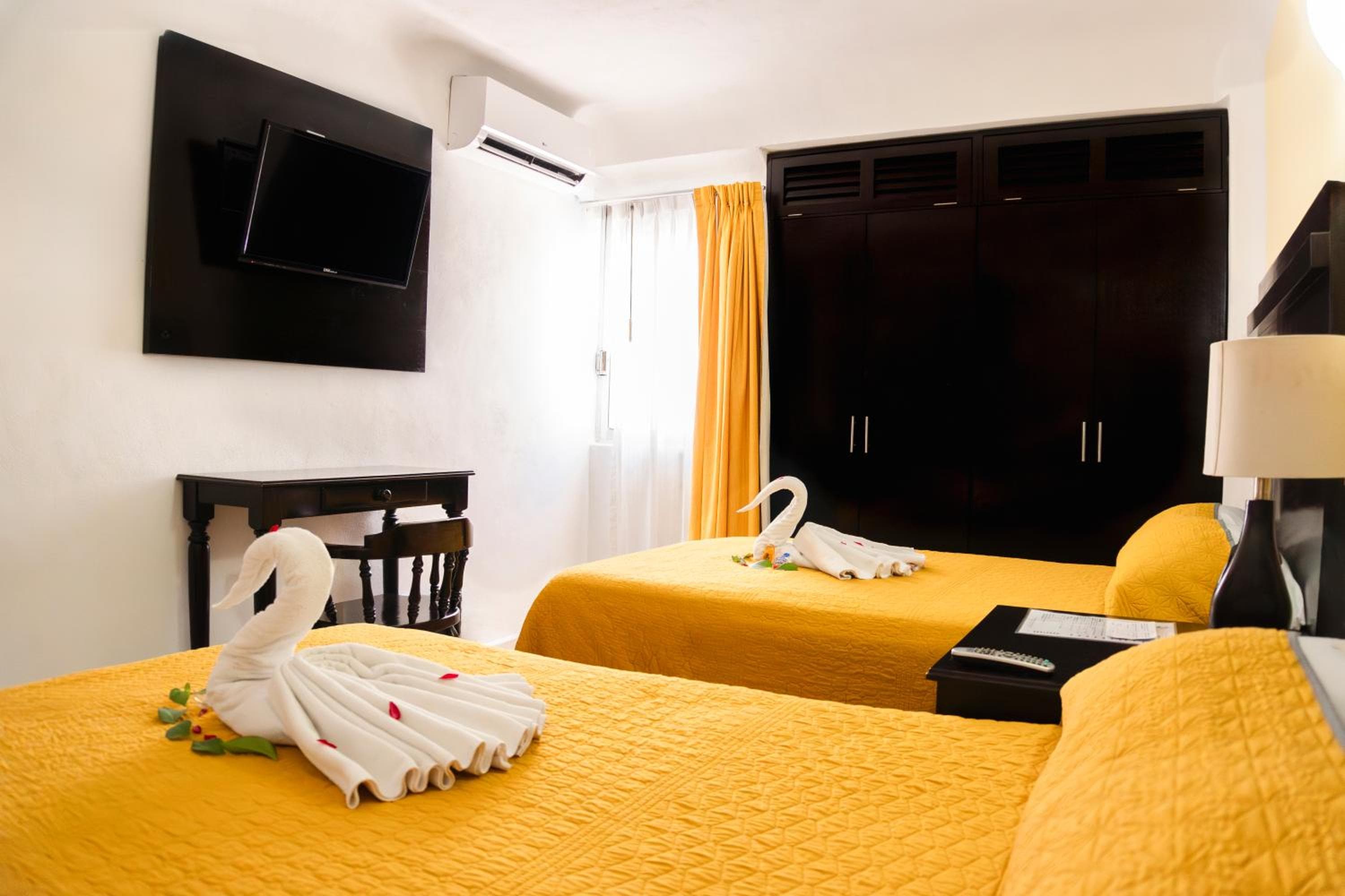 Hotel Antillano — 4