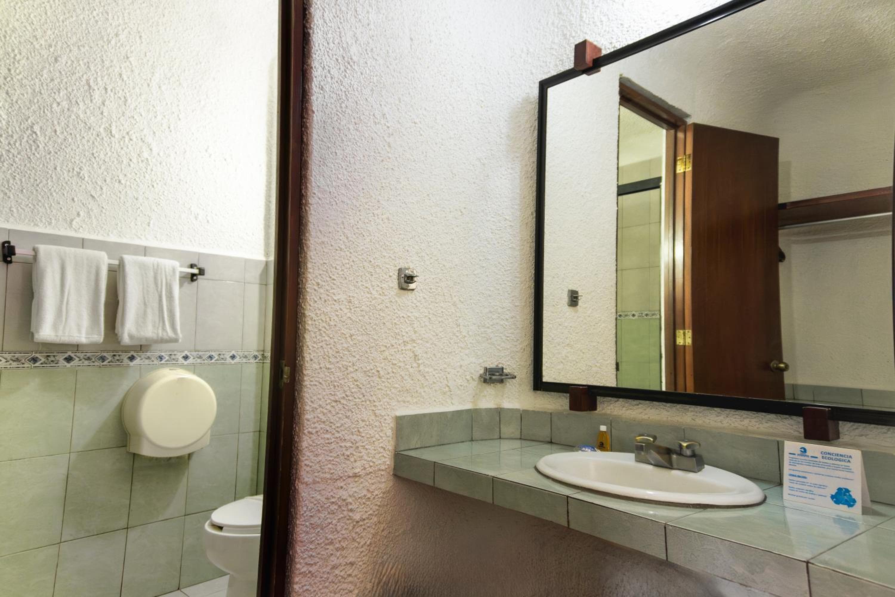 Hotel Antillano Cancun — 28