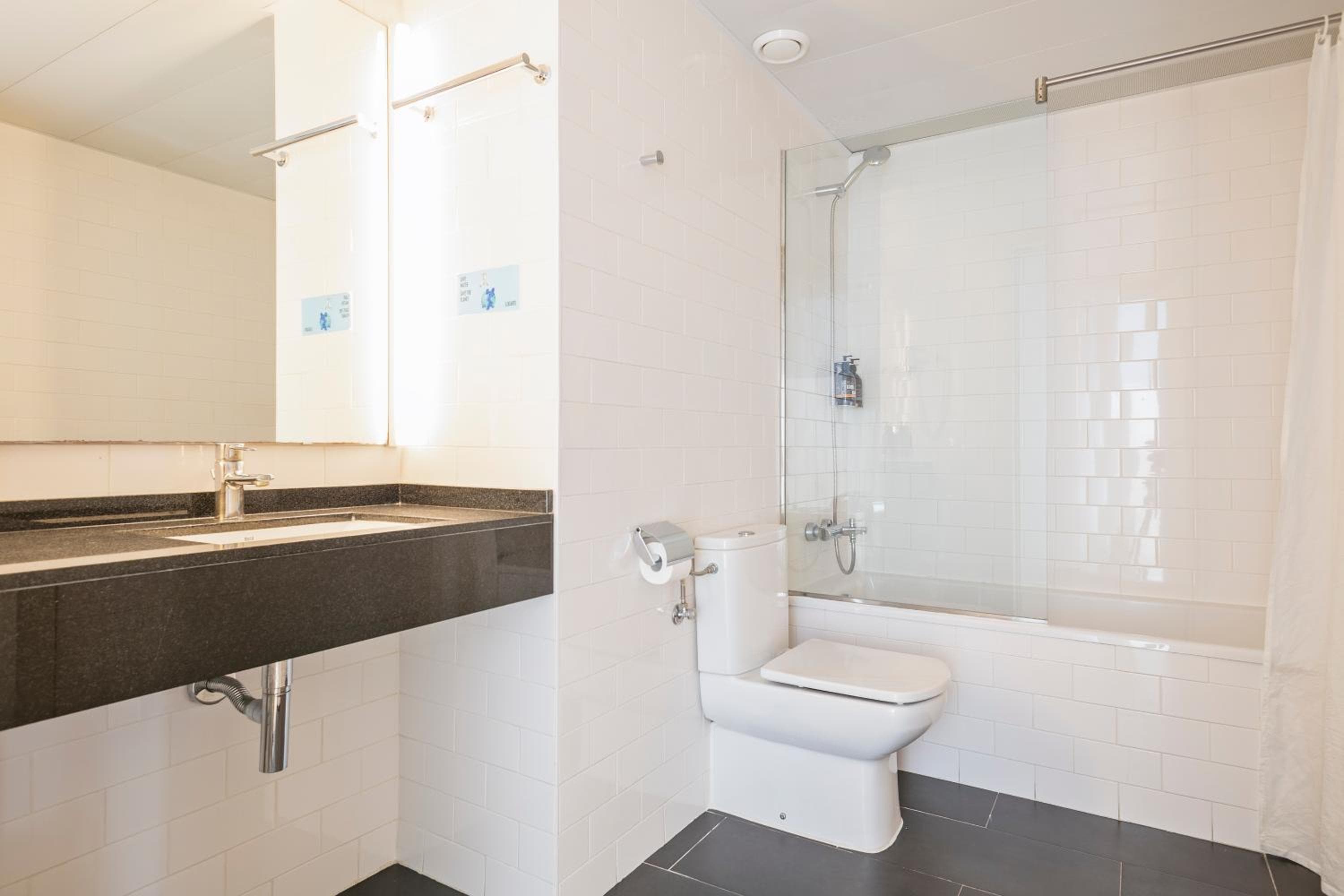 Lugaris Beach Apartments — 18