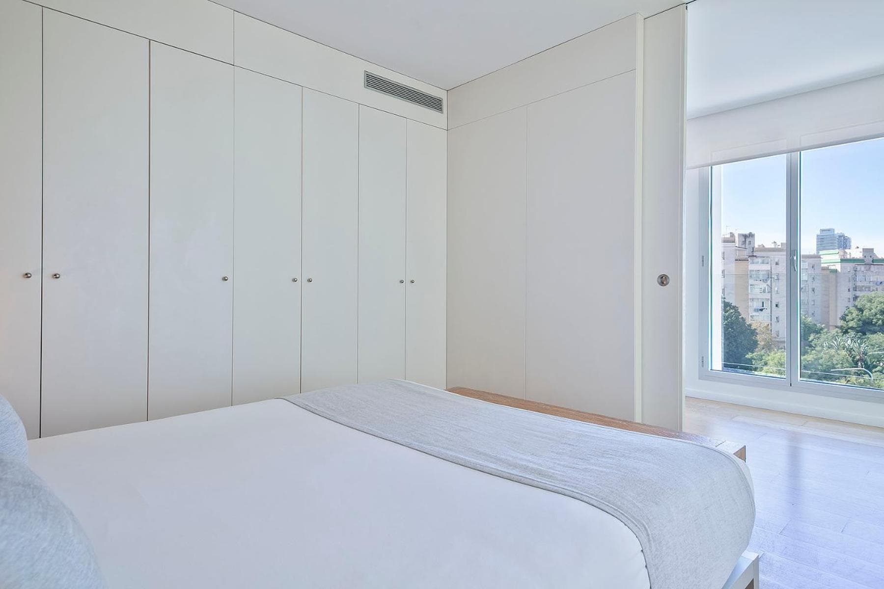 Lugaris Beach Apartments — 25