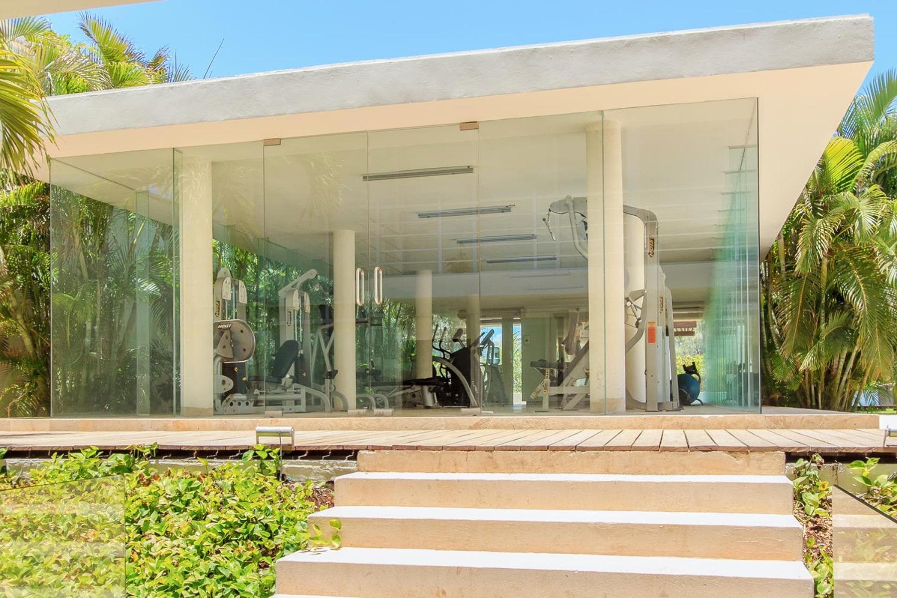 Gorgeous Magia Beachside Condos by Stella Rentals! — 1
