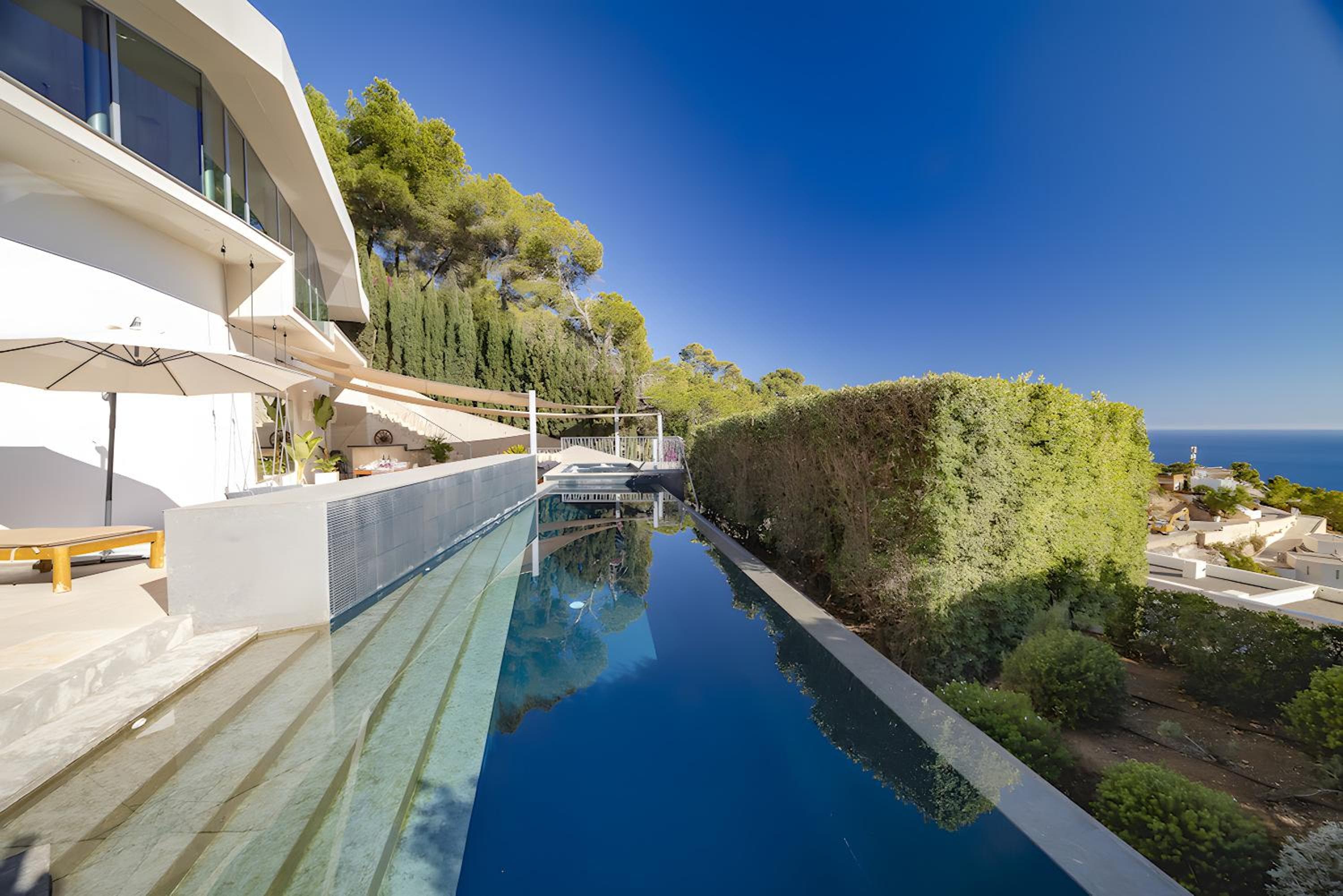 Villa Nirvana — 1
