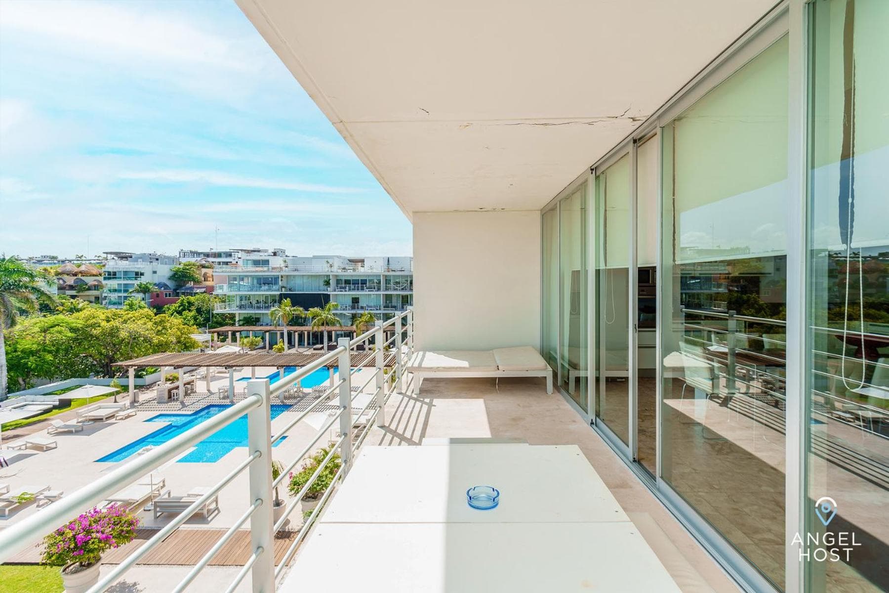 Gorgeous Magia Beachside Condos by Stella Rentals! — 18