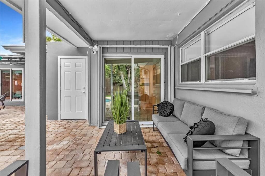 Sunny Days Getaway, Familie Zuhause mit beheiztem Pool, 5BD! — 6