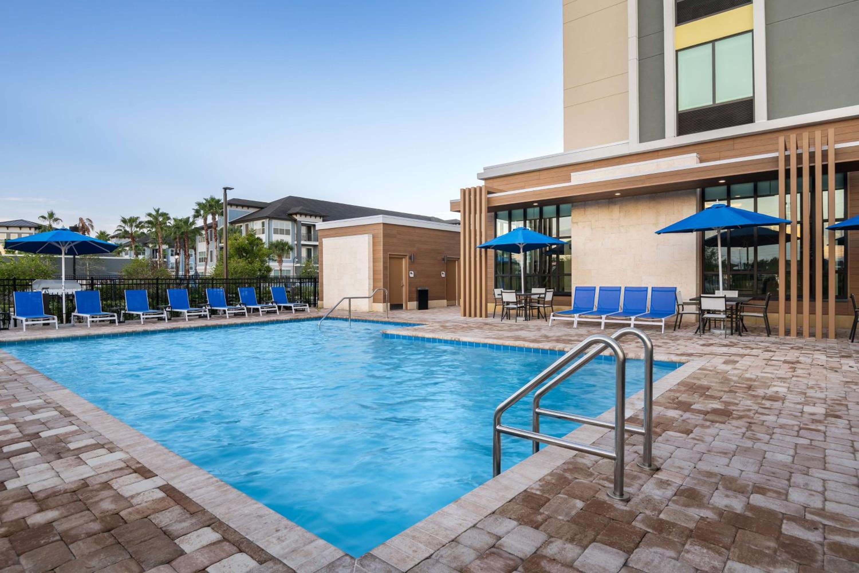 Hilton Garden Inn Orlando I-4 Millenia Blvd Mall — 4