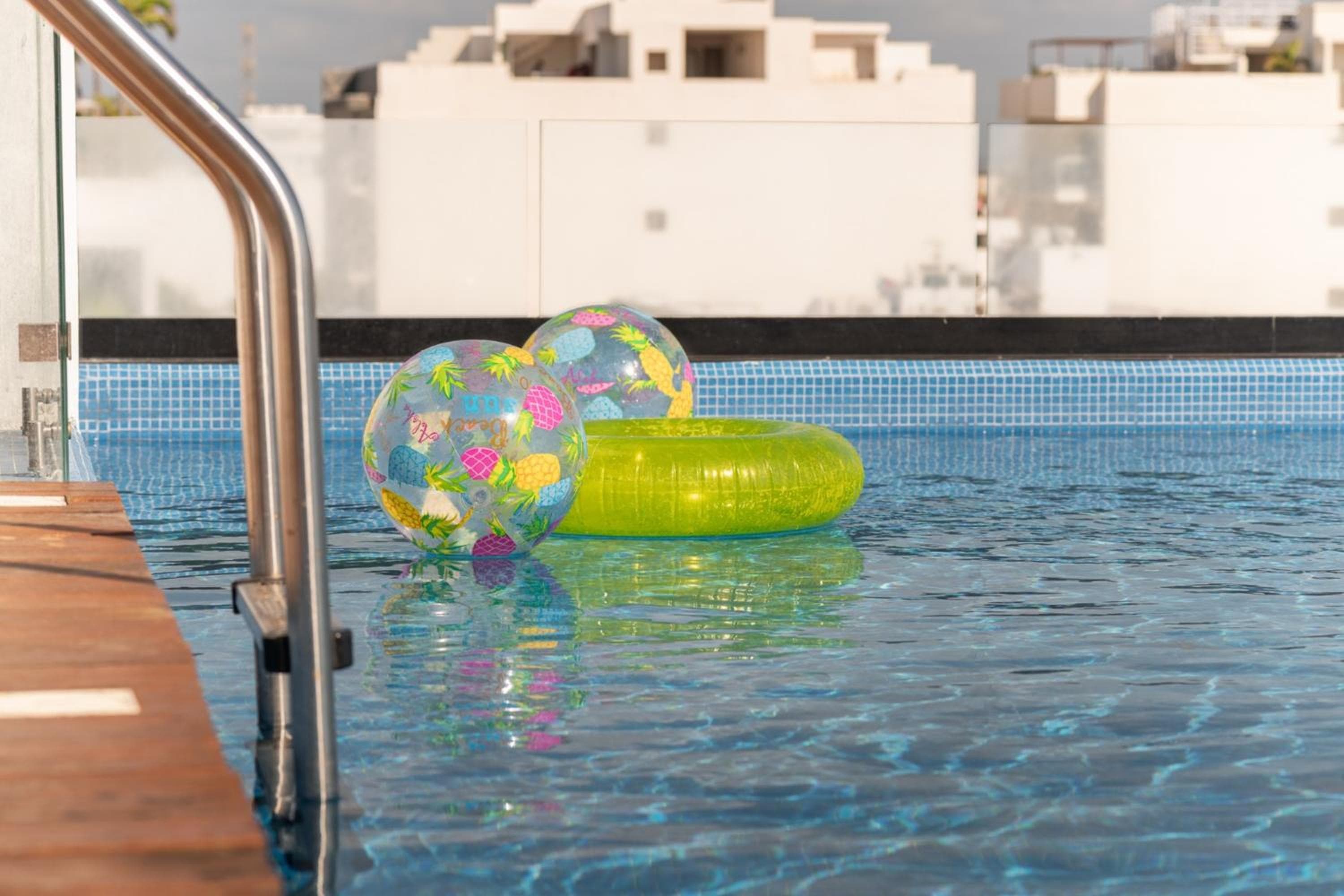 Collection o hotel Marvic — 10