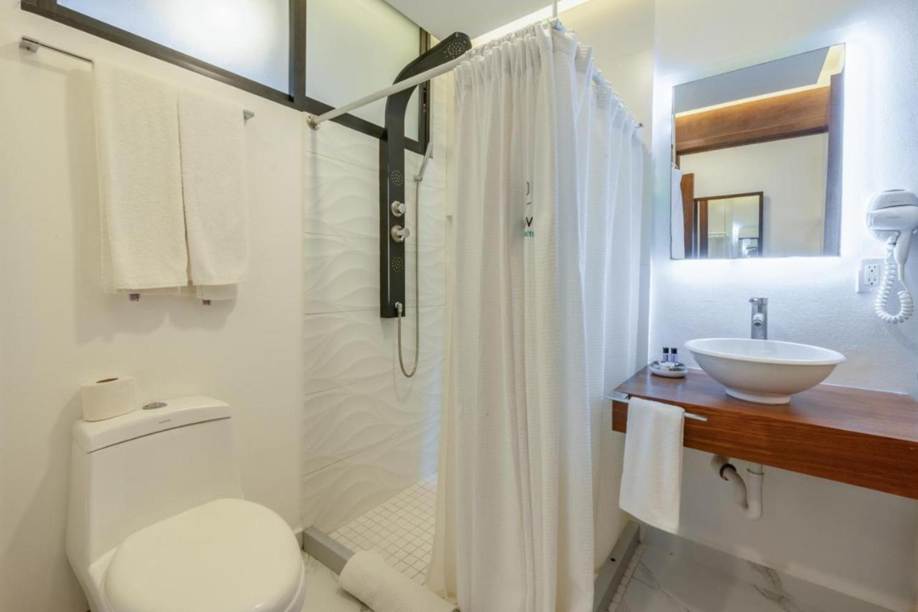 Collection o hotel Marvic — 19