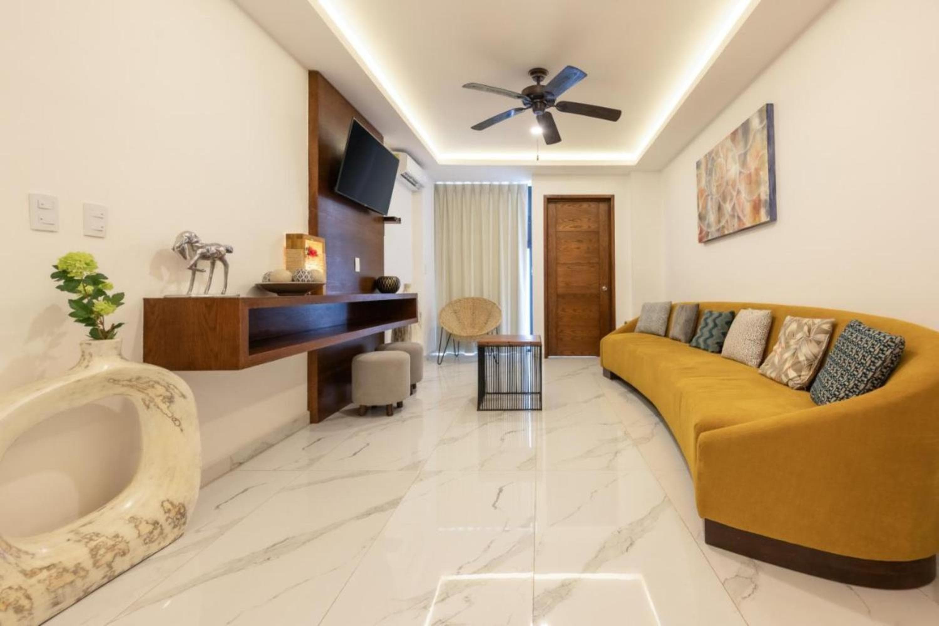 Collection o hotel Marvic — 22