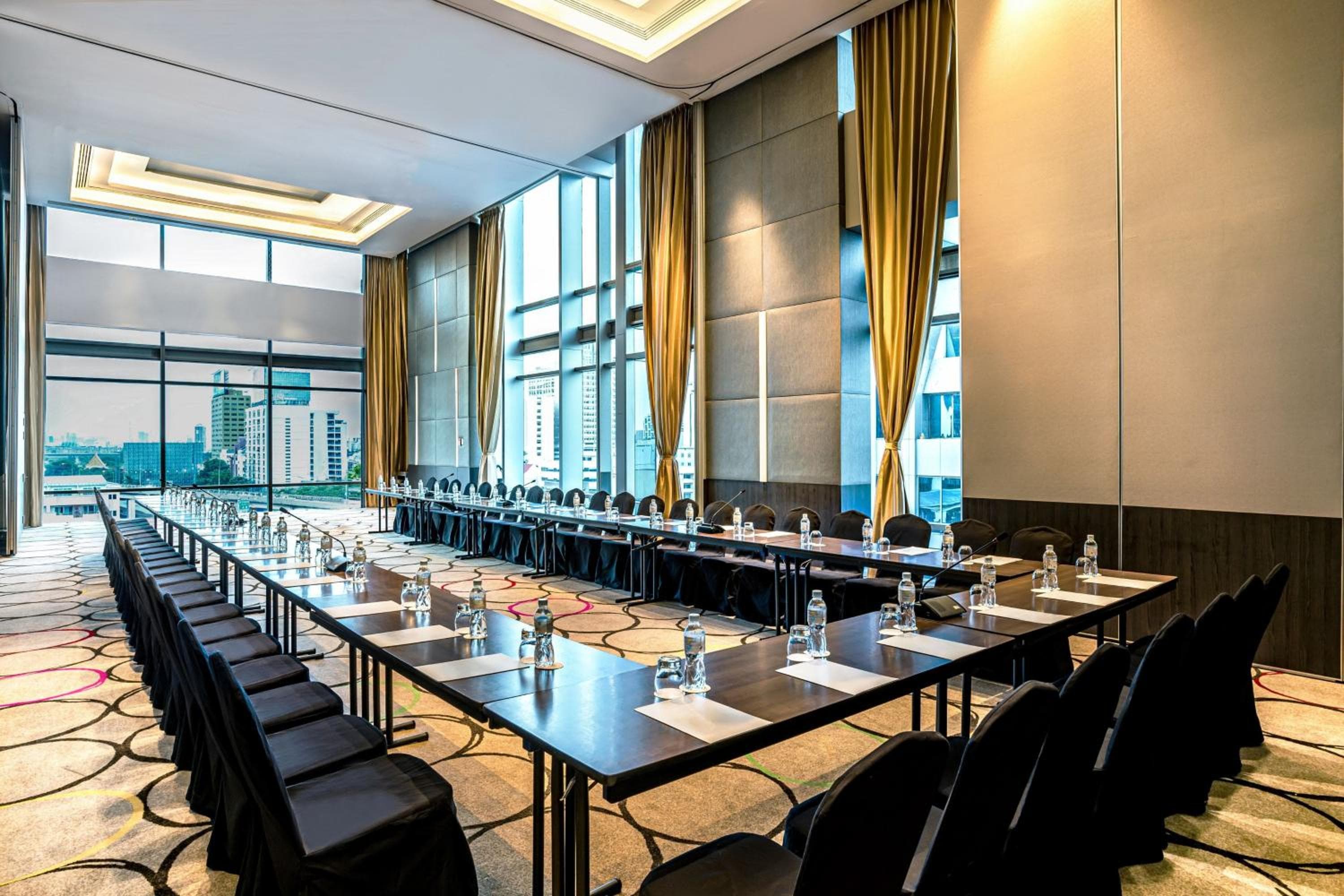 Four Points by Sheraton Bangkok Ploenchit — 15