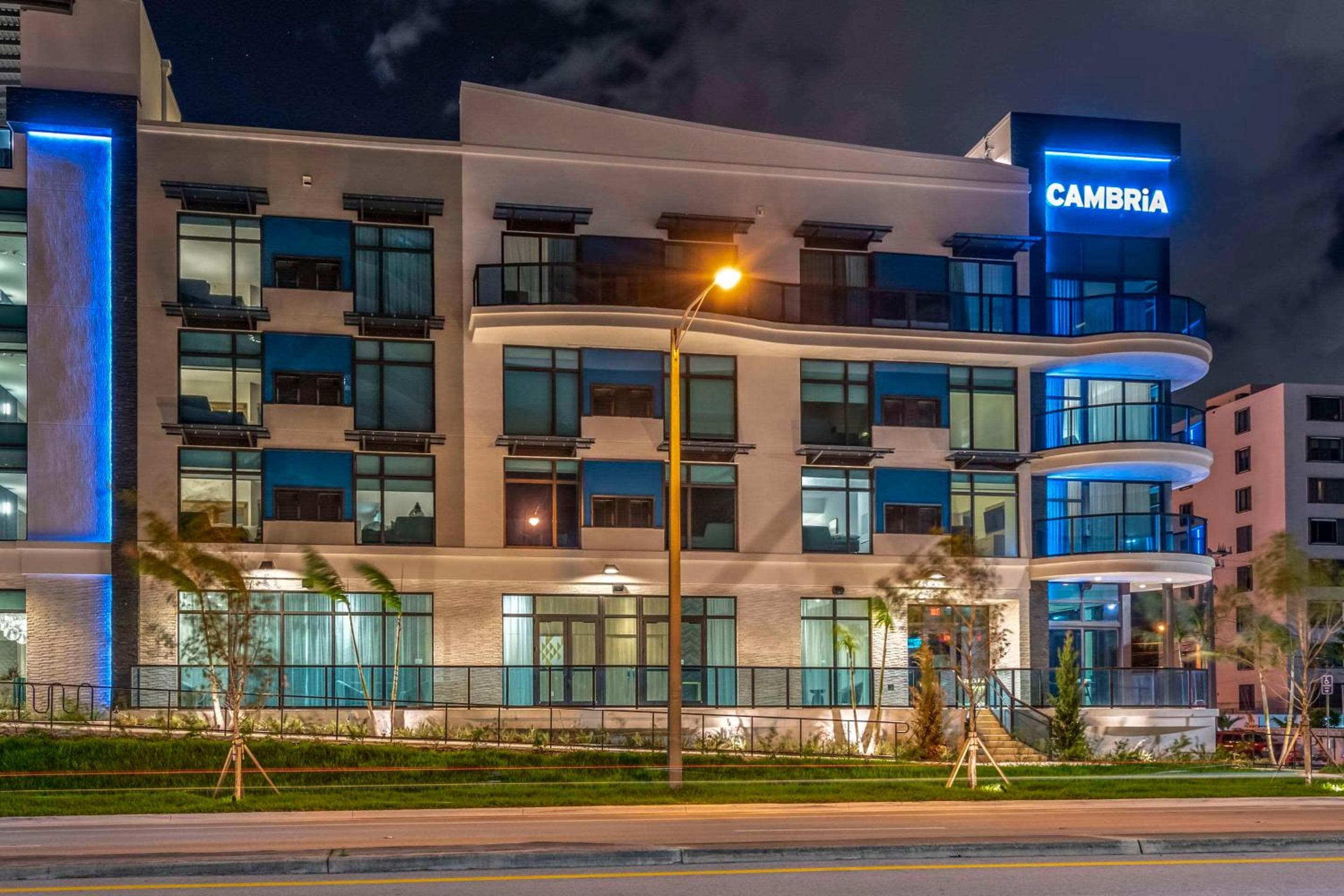 Cambria Hotel Fort Lauderdale Beach — 2