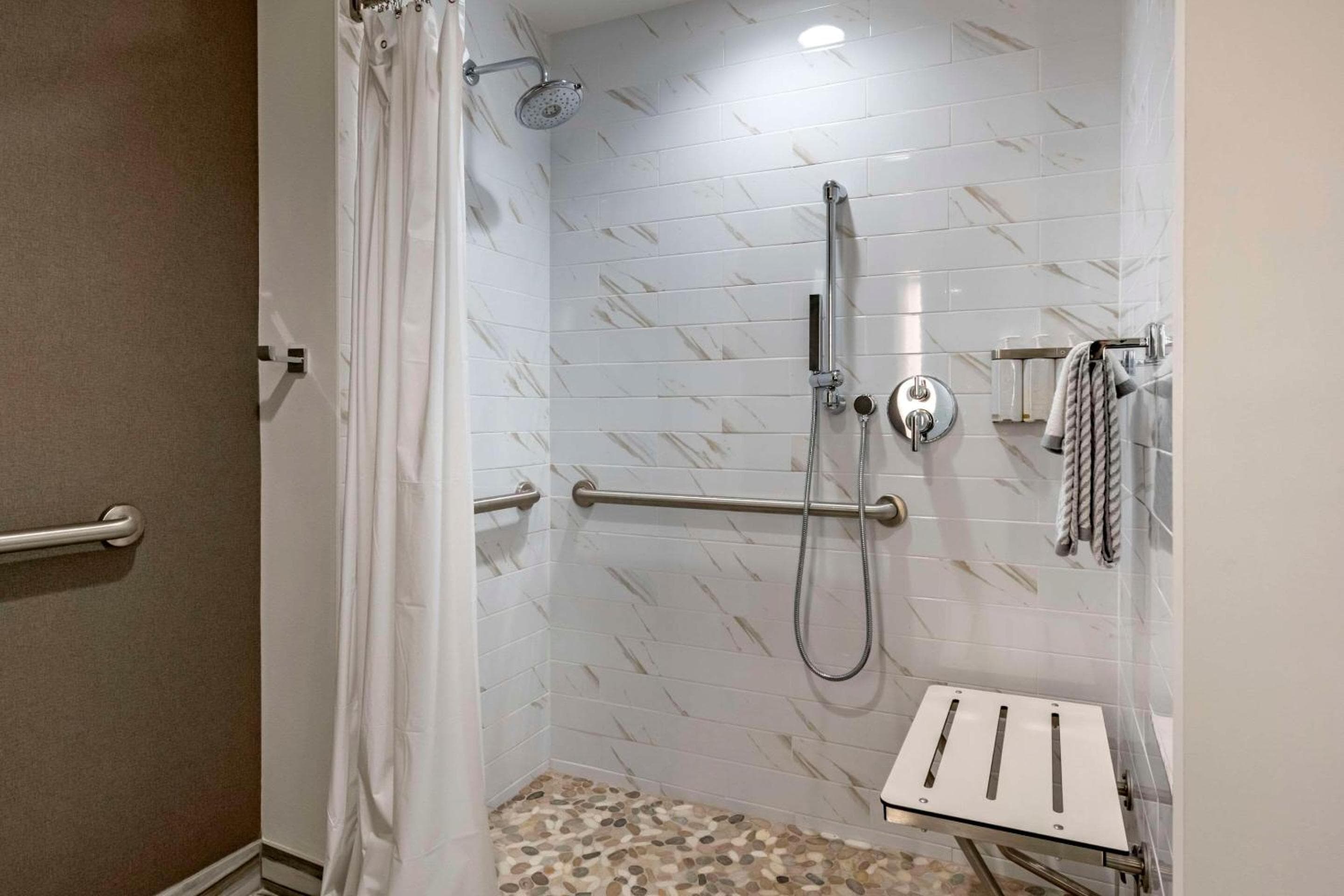Cambria Hotel Fort Lauderdale Beach — 8