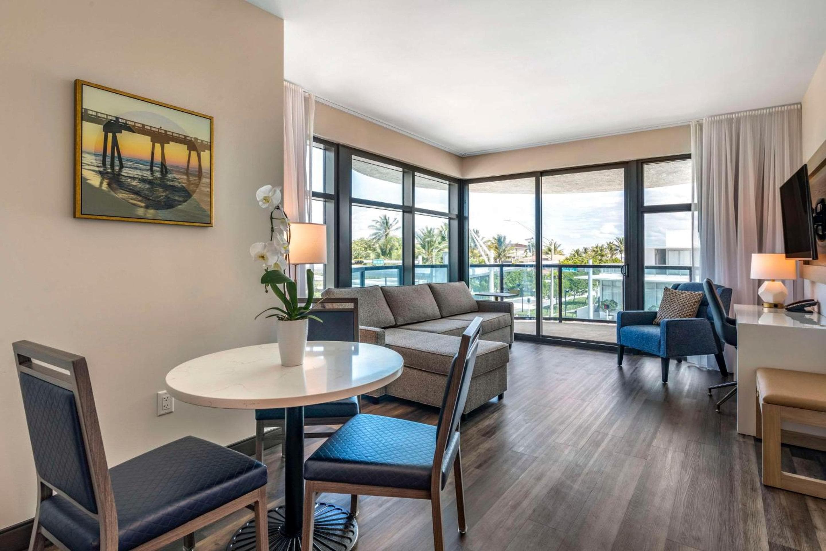 Cambria Hotel Fort Lauderdale Beach — 15