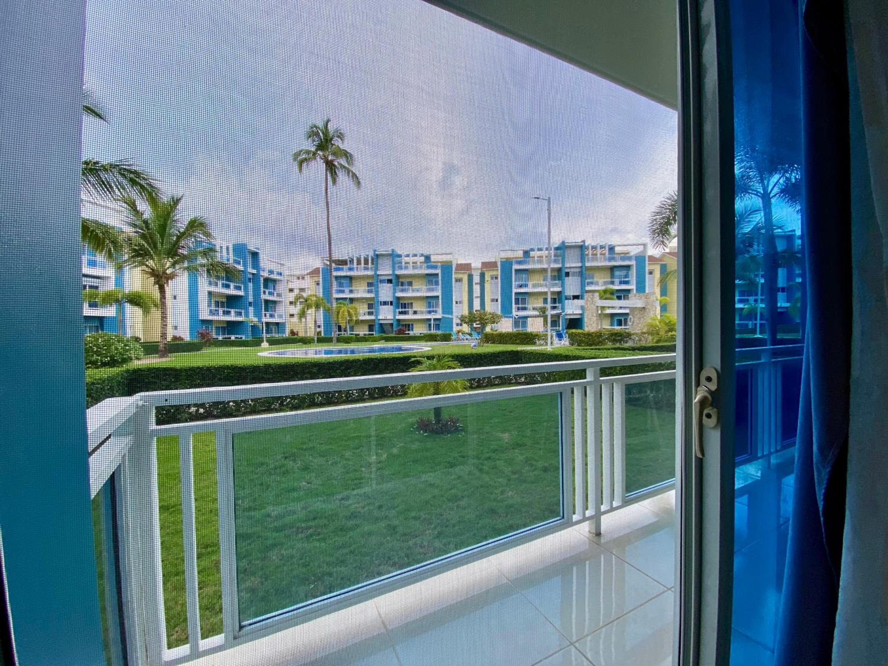 Radiant Realm Residence Free Parking BBQ Central los Corales — 8